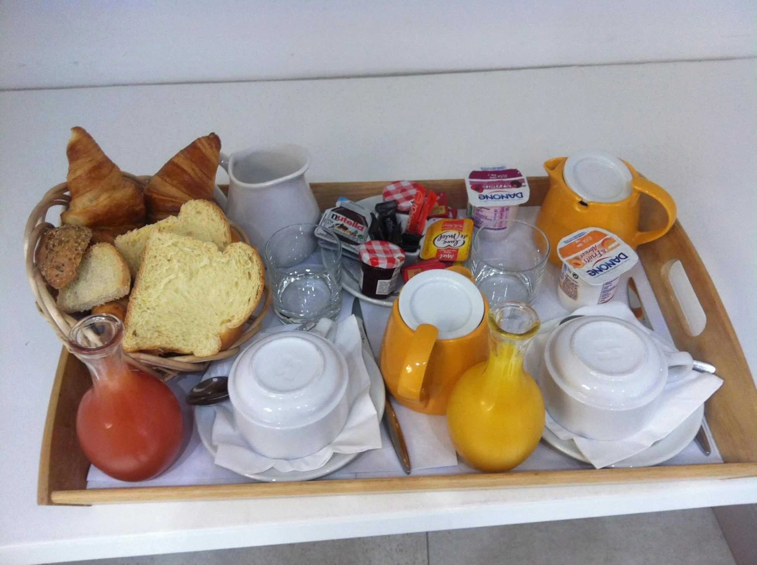 Breakfast in Le Continental