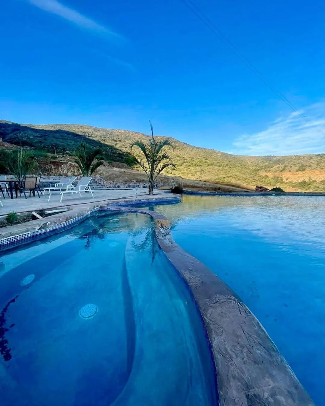 Swimming pool in Maple Resort