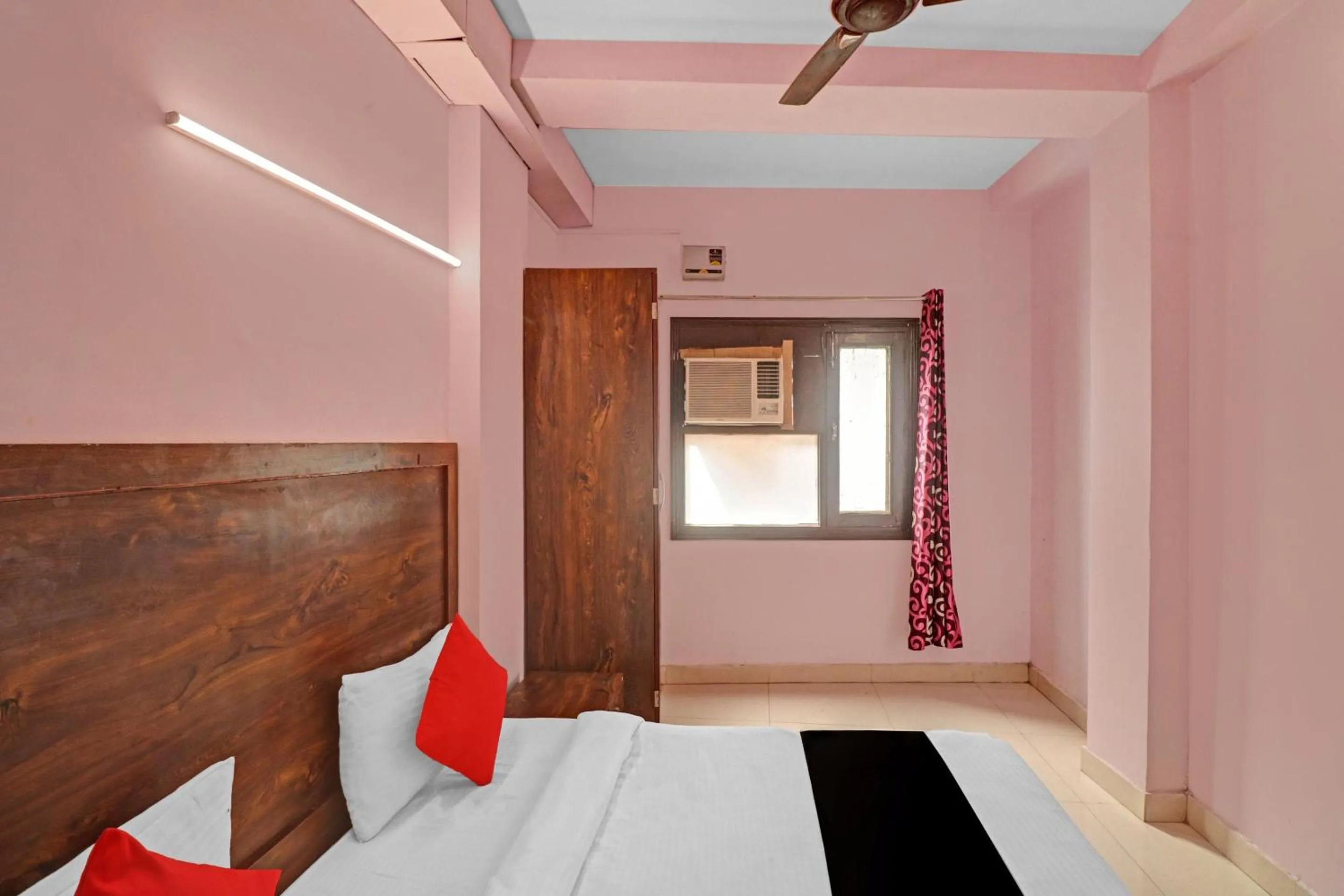 Bedroom, Bed in Hotel O Cherry Inn