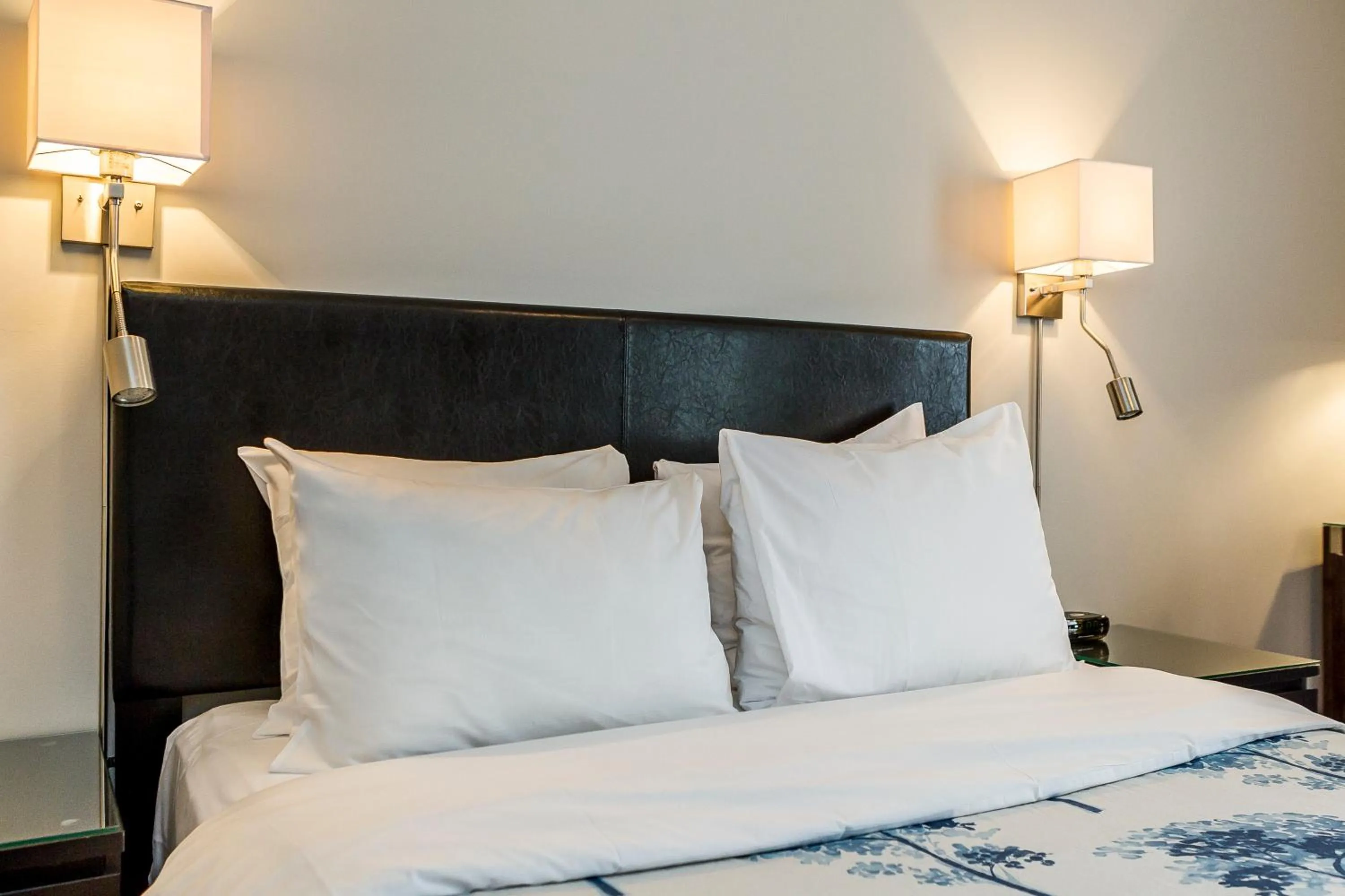 Bed in Auberge de La Fontaine