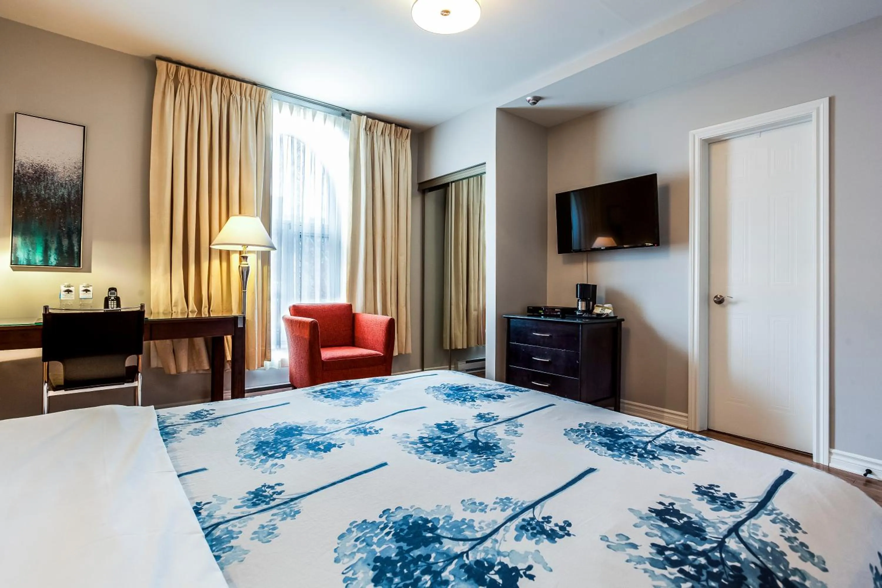 Bed in Auberge de La Fontaine