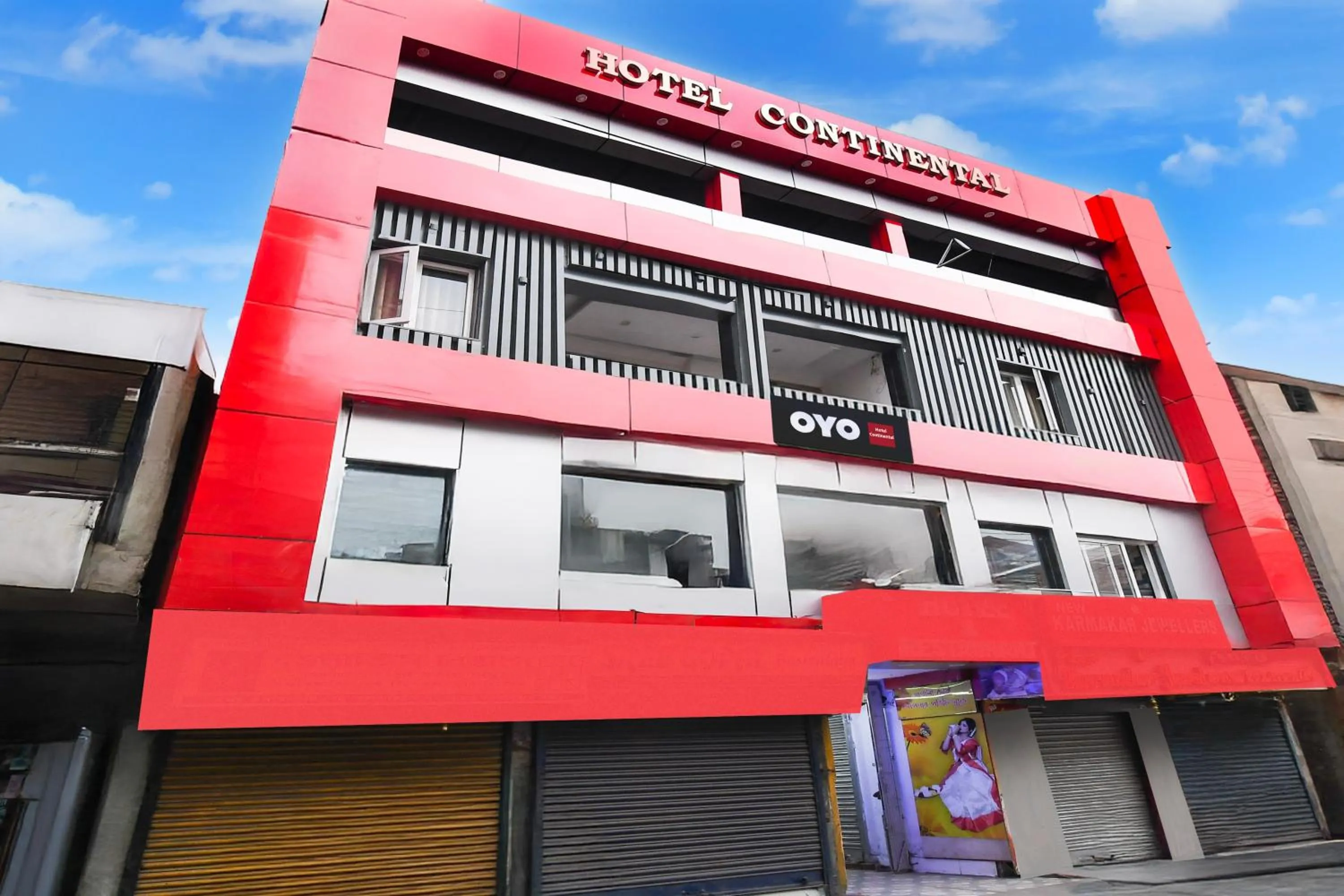 Facade/entrance in Super Hotel Continental Restuarant & Cafe