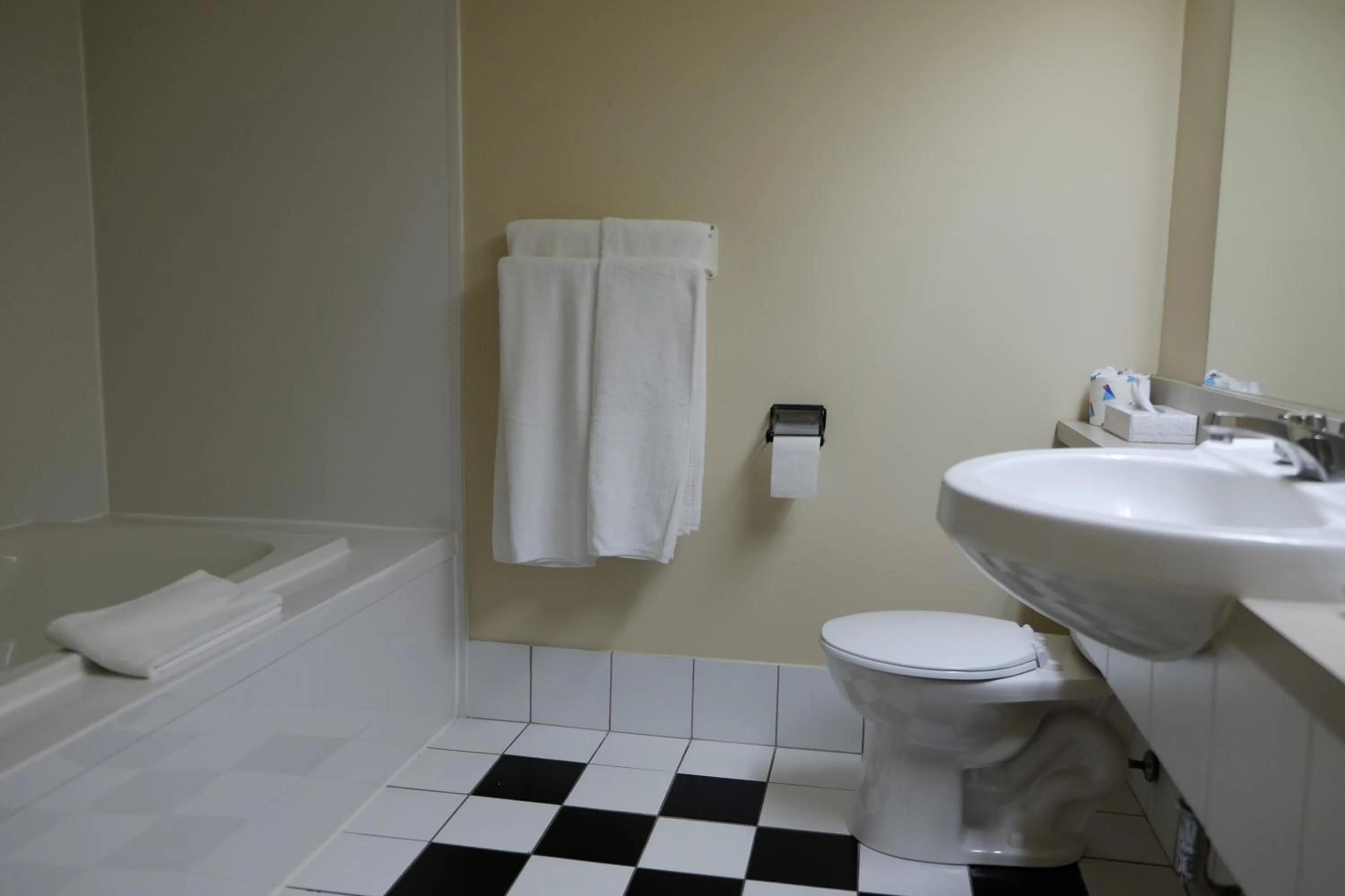Bathroom in Auberge La Camarine