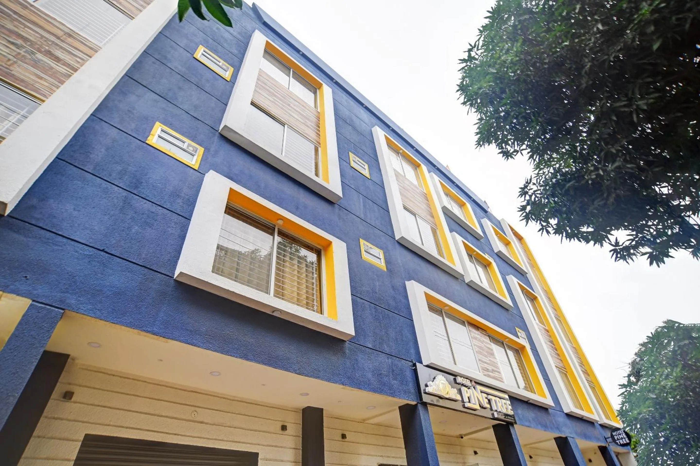 Facade/entrance in Super Townhouse Pine Tree