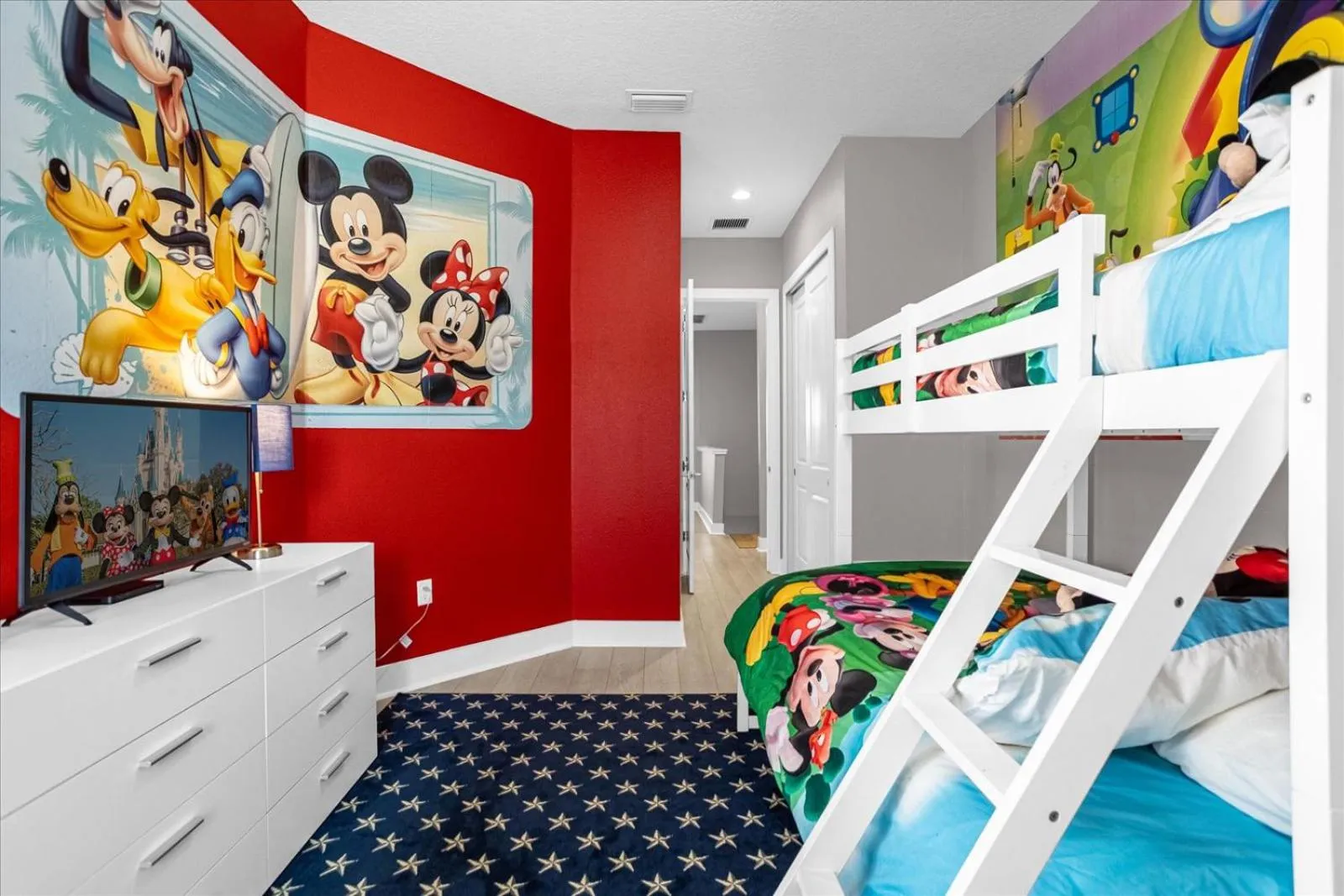 Bedroom, Bed in Magical Vacation Home 3 min from Disney