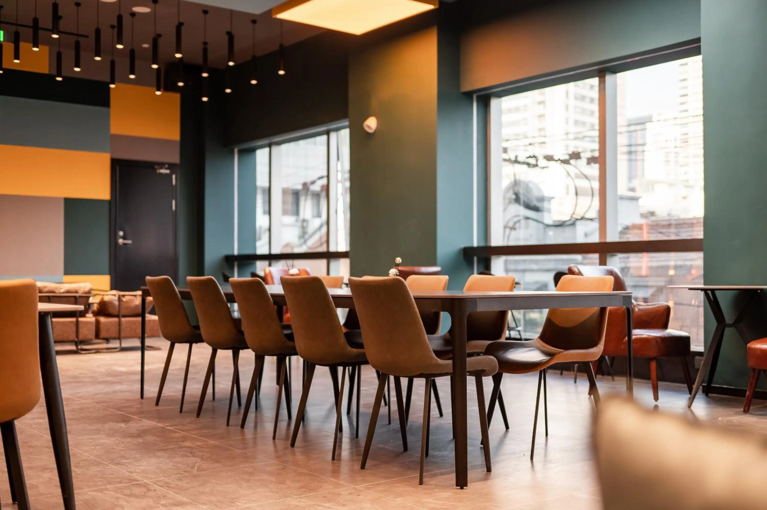 Business facilities in Dayin International Youth Hostel - East Nanjing Road & People's Square & The Bund Branch