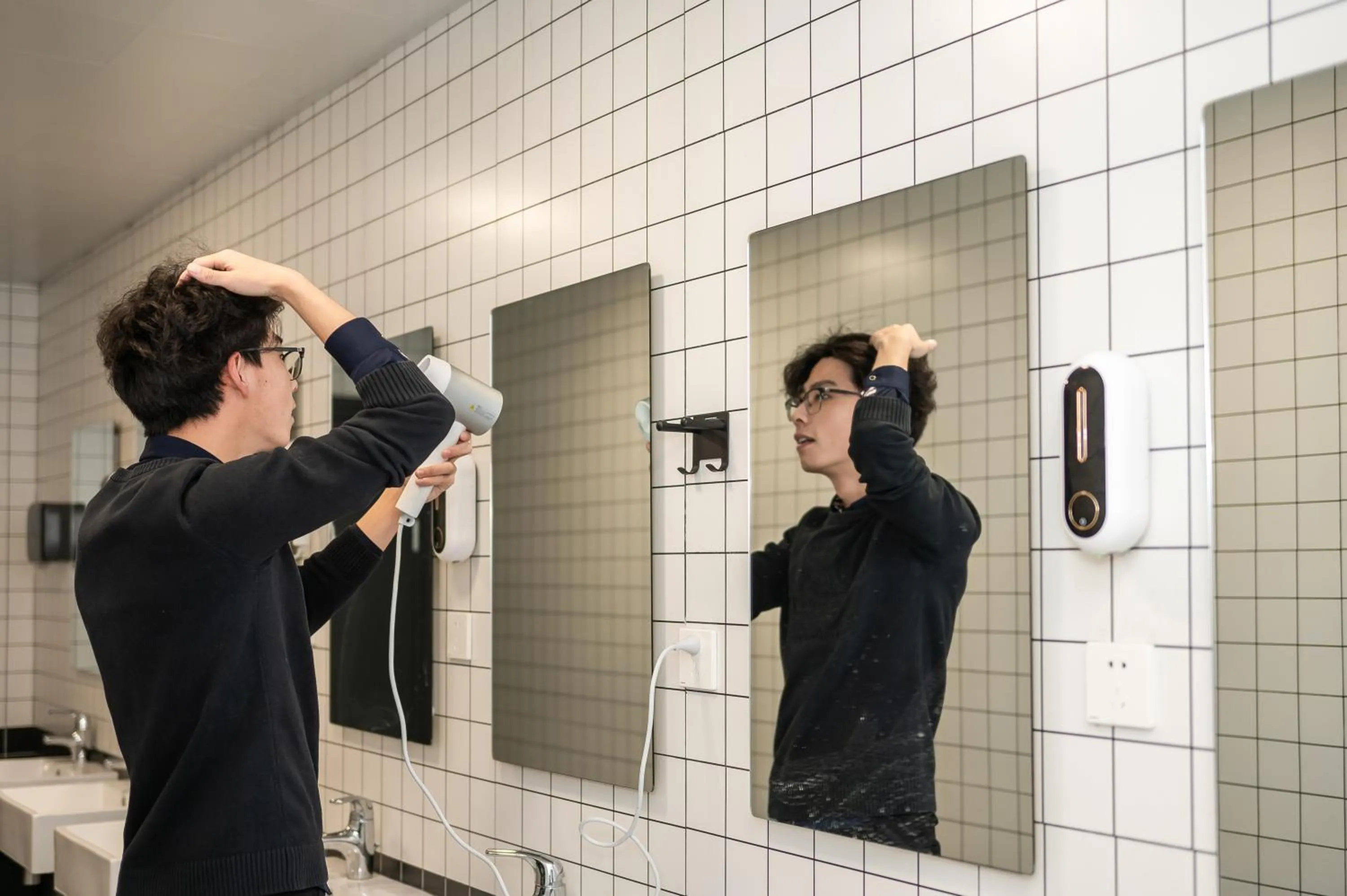 People in Dayin International Youth Hostel - East Nanjing Road & People's Square & The Bund Branch