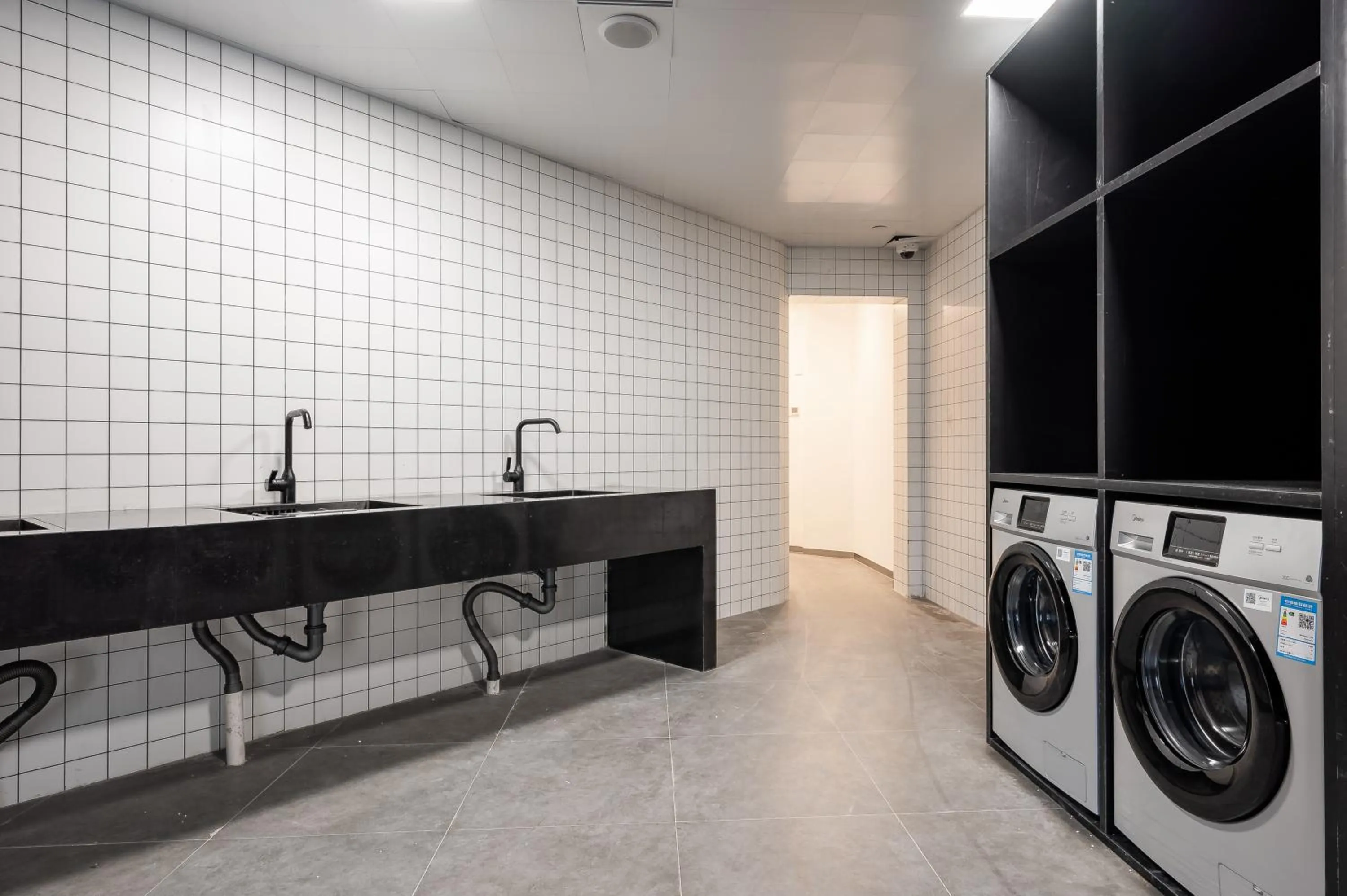 washing machine in Dayin International Youth Hostel - East Nanjing Road & People's Square & The Bund Branch