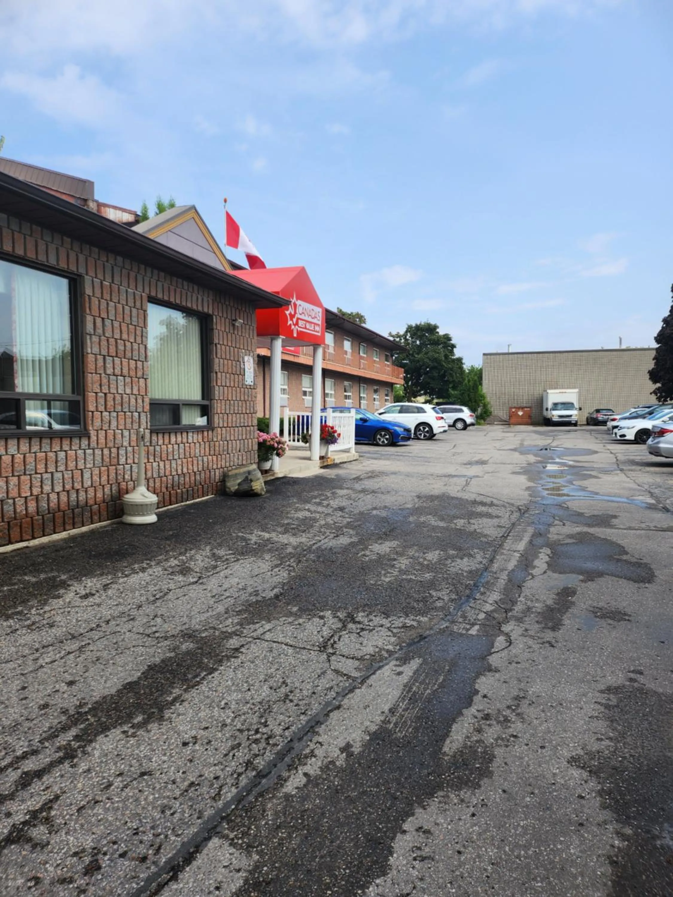 Canadas Best Value Inn-Richmond Hill