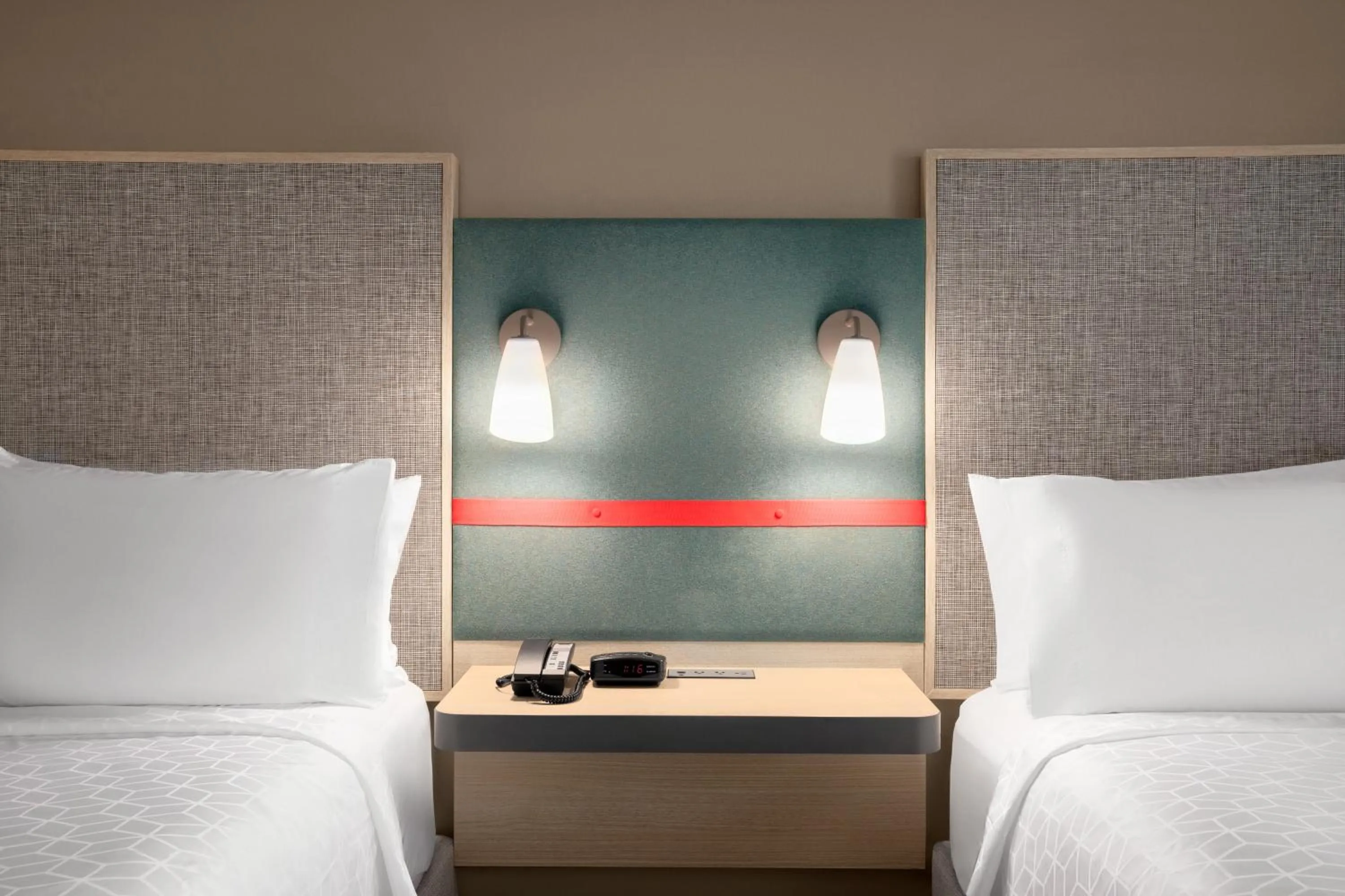 Bed in avid hotels - Memphis - Southaven by IHG