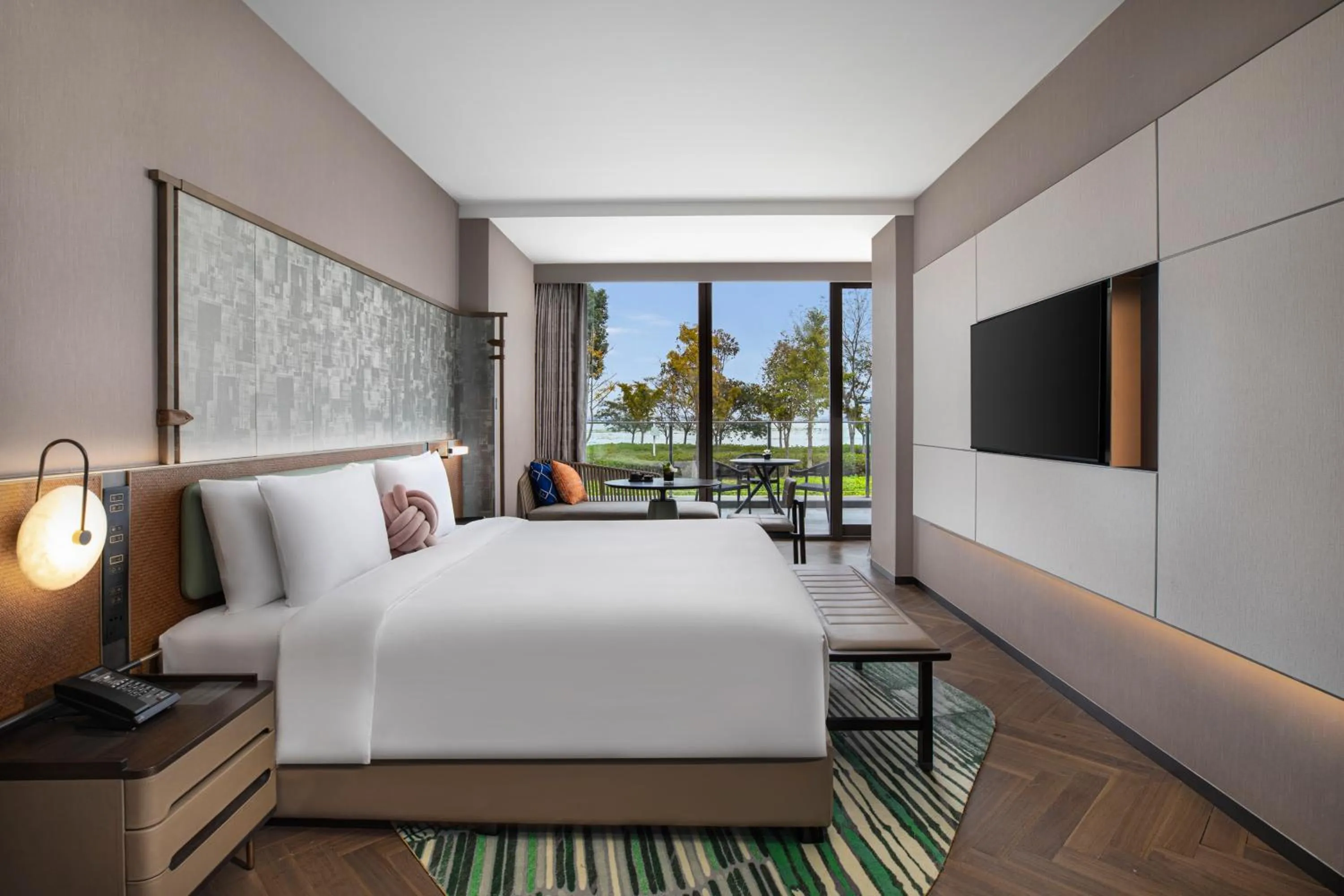 View (from property/room), Bed in Hotel Indigo Suzhou Yangcheng Lake by IHG