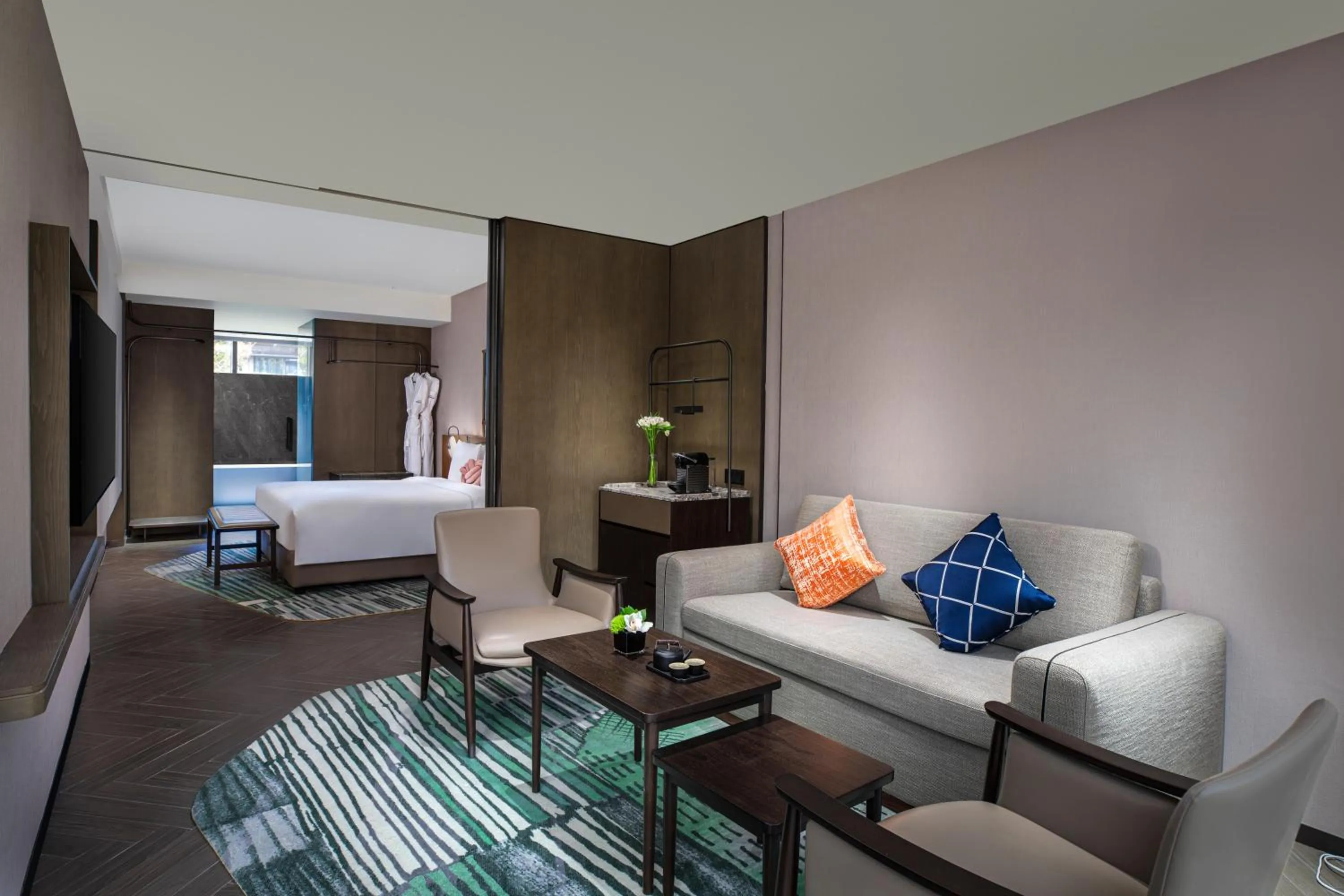 Photo of the whole room in Hotel Indigo Suzhou Yangcheng Lake by IHG