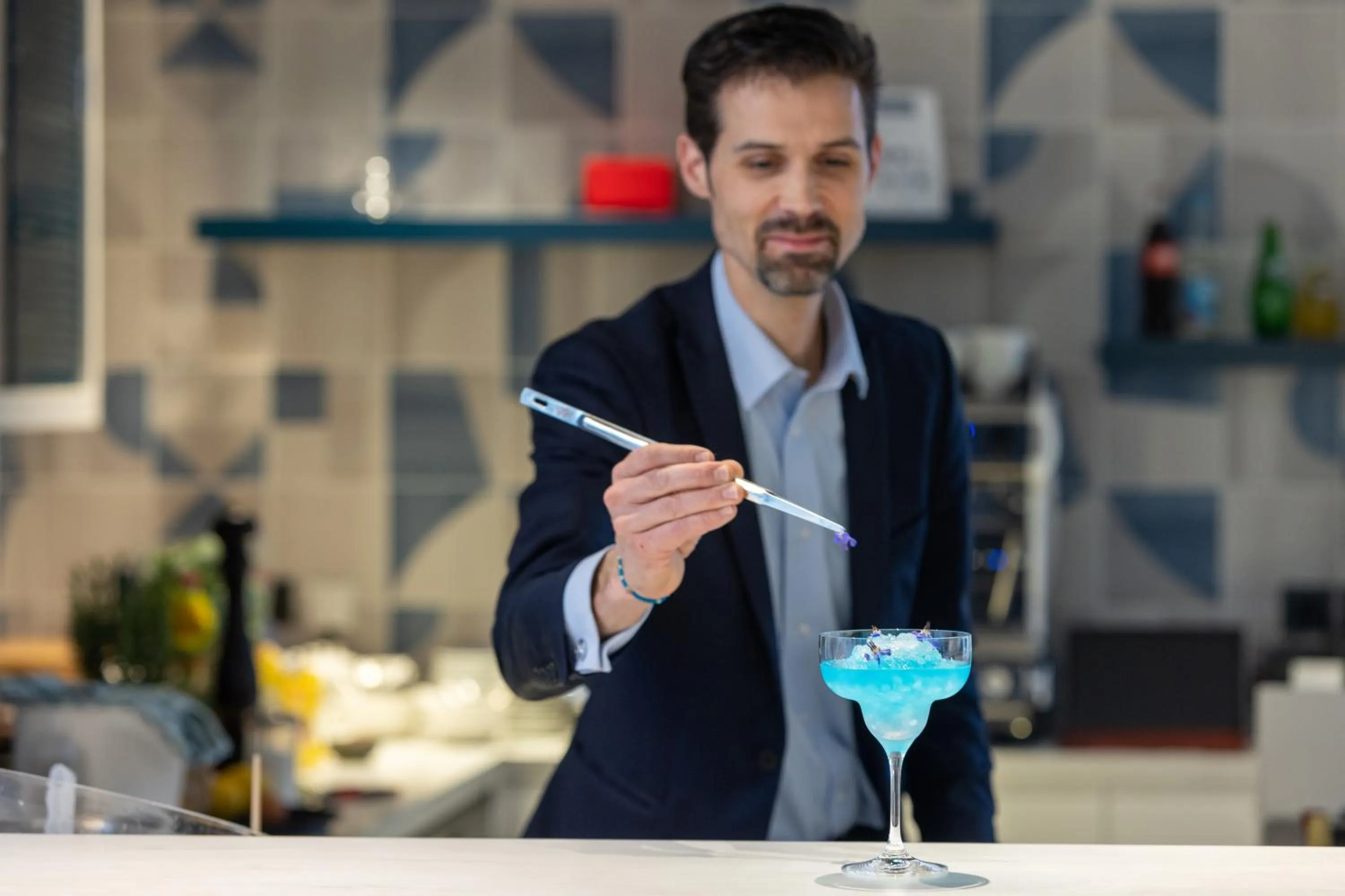 Lounge or bar in Hotel Indigo Cagnes-sur-Mer by IHG