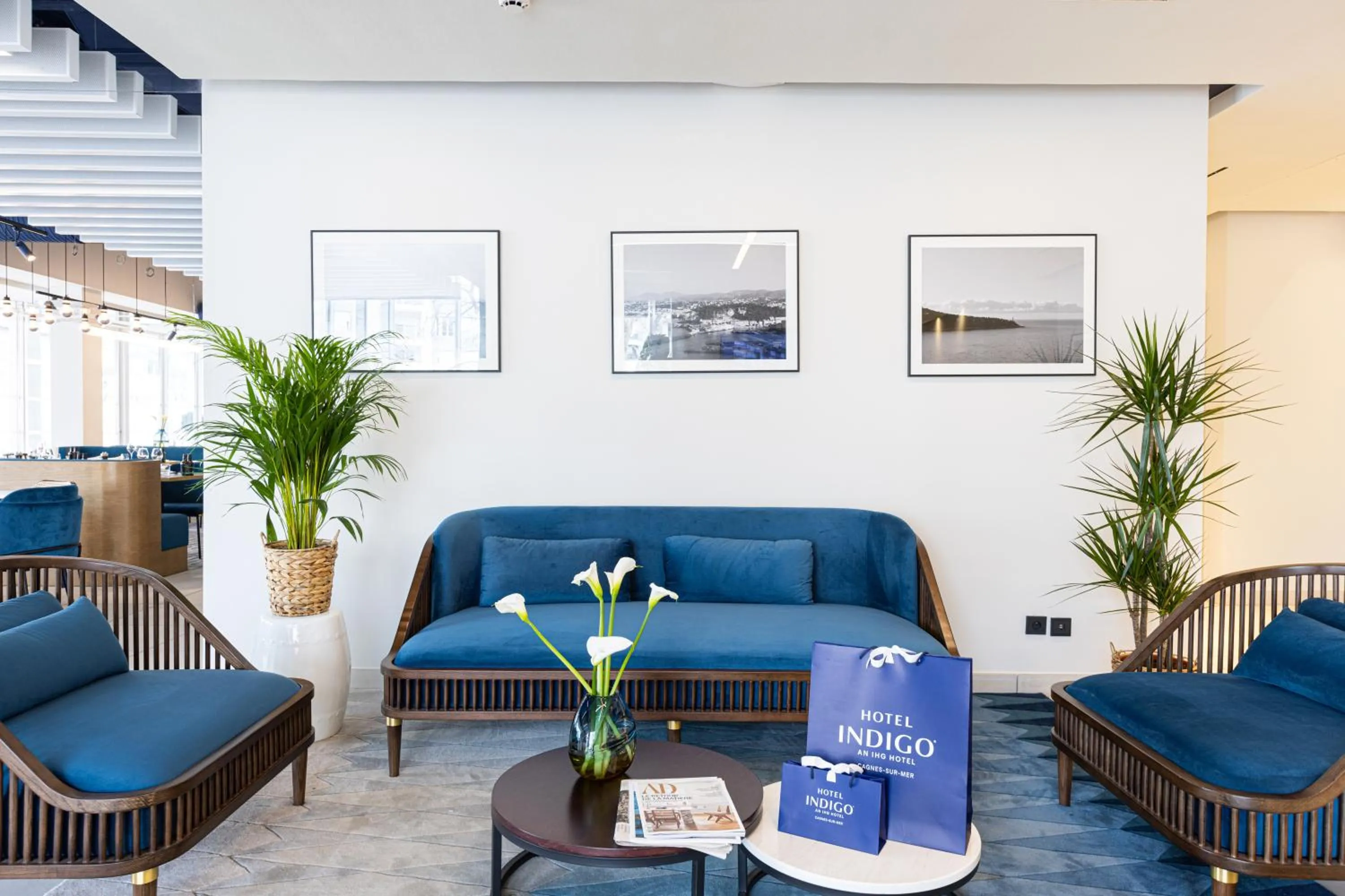 Living room in Hotel Indigo Cagnes-sur-Mer by IHG