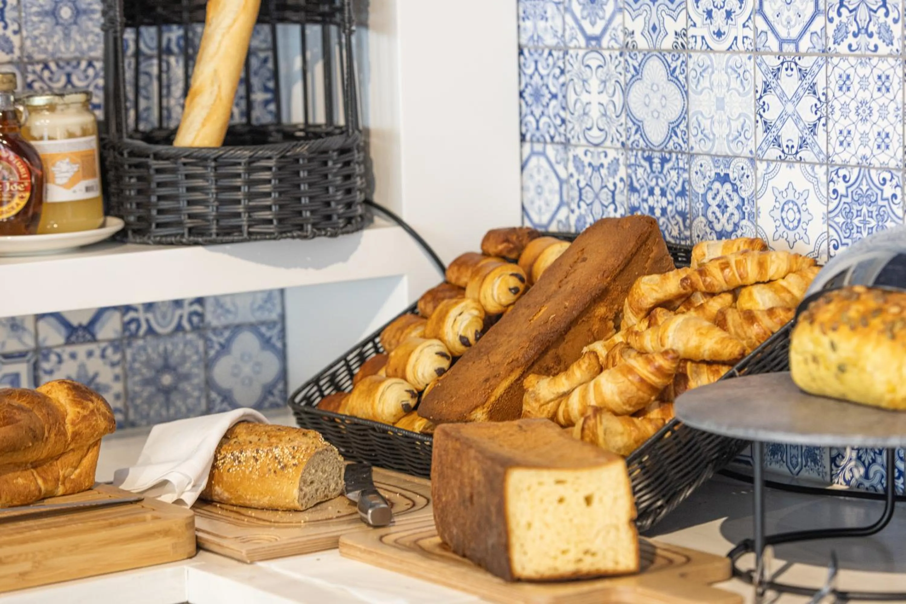 Food and drinks in Hotel Indigo Cagnes-sur-Mer by IHG