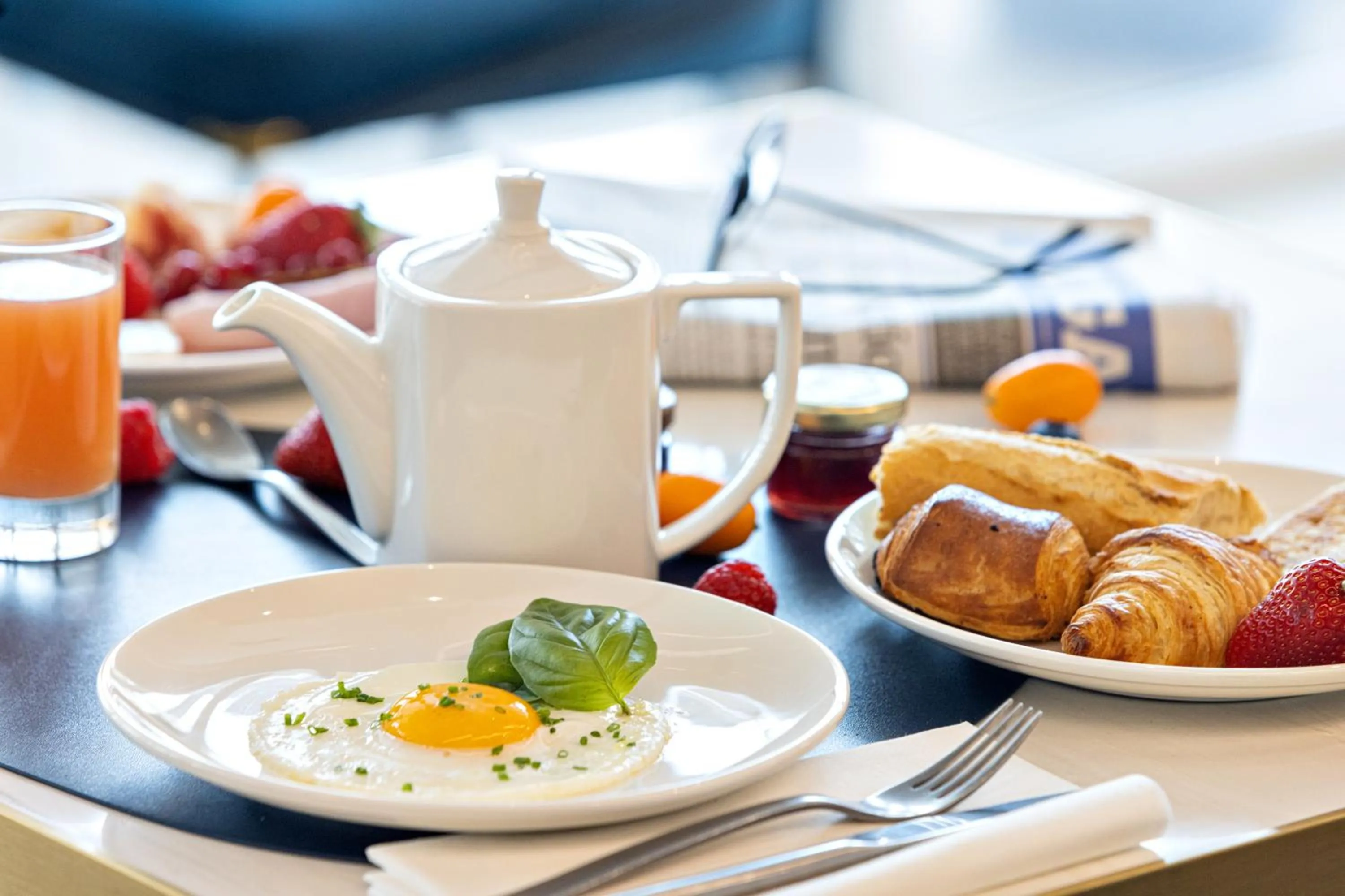 Food and drinks in Hotel Indigo Cagnes-sur-Mer by IHG