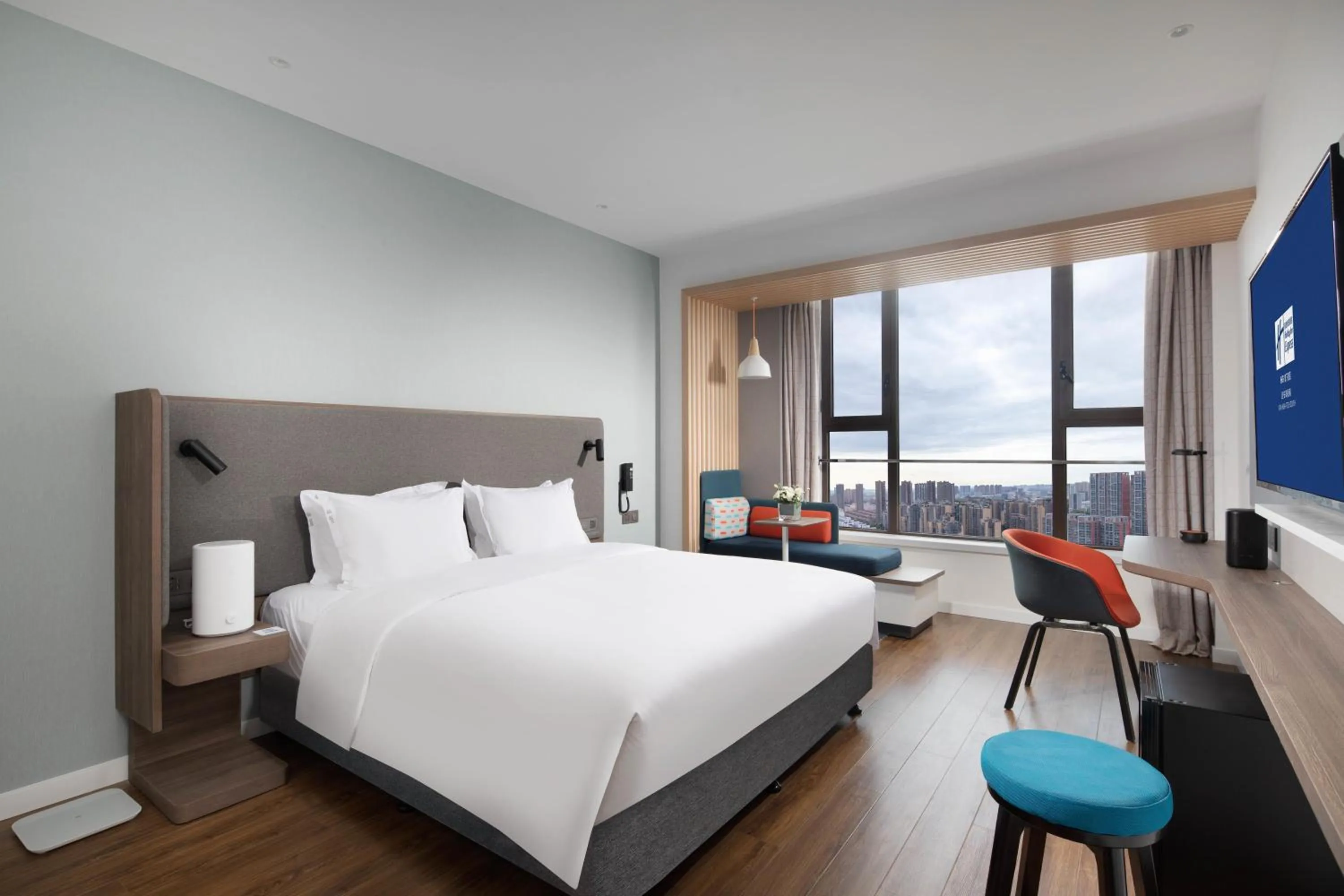 Bedroom, Bed in Holiday Inn Express Xi'an High Tech South by IHG