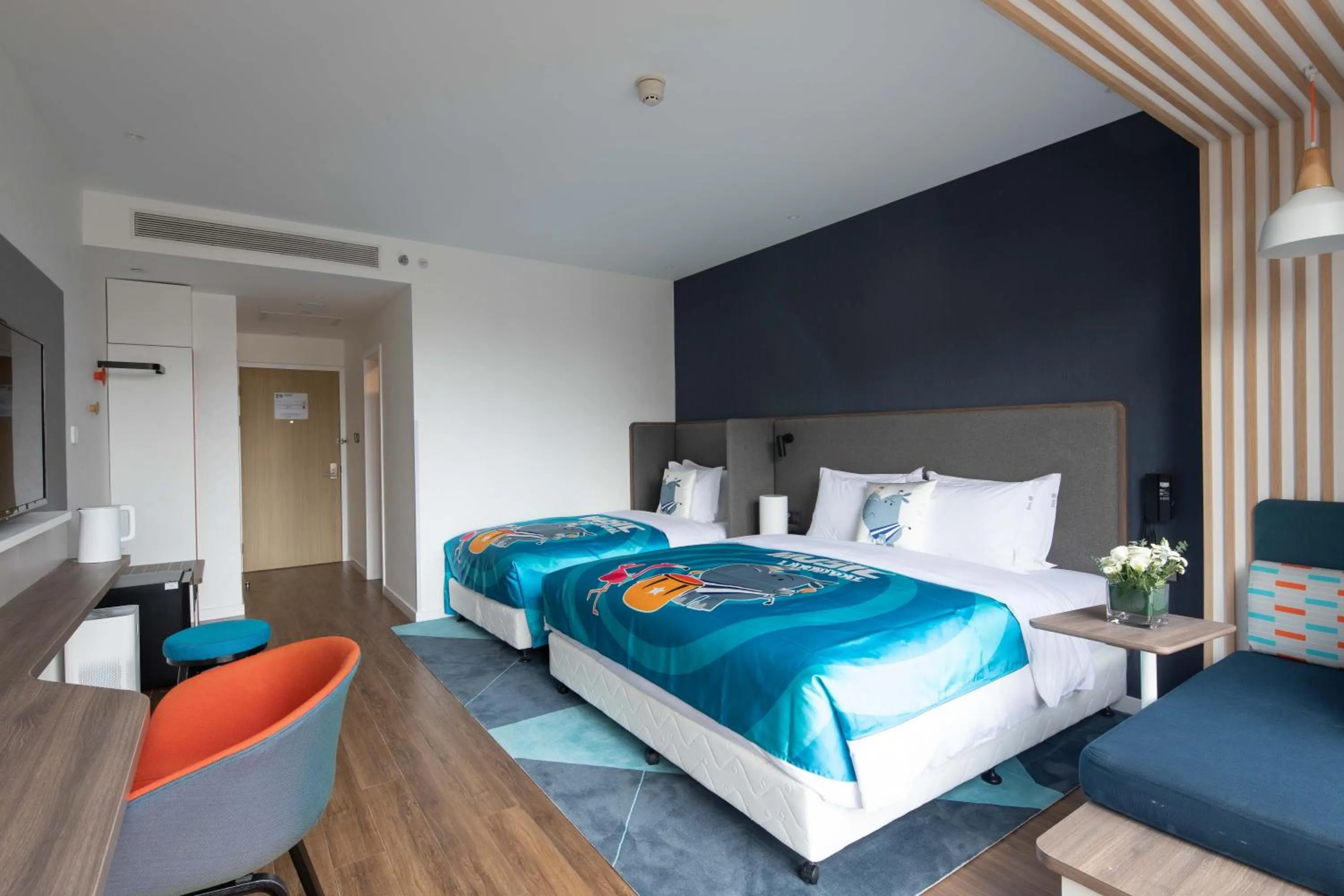 Photo of the whole room, Bed in Holiday Inn Express Xi'an High Tech South by IHG