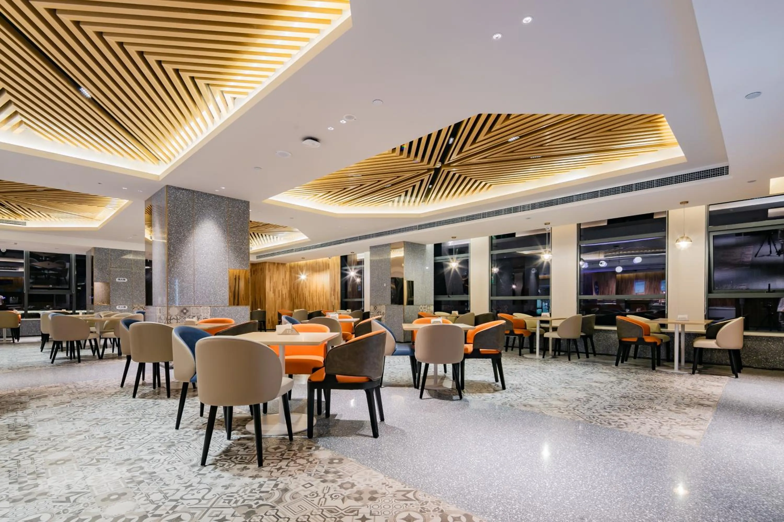 Restaurant/places to eat in Holiday Inn Express Xi'an High Tech Zone North by IHG