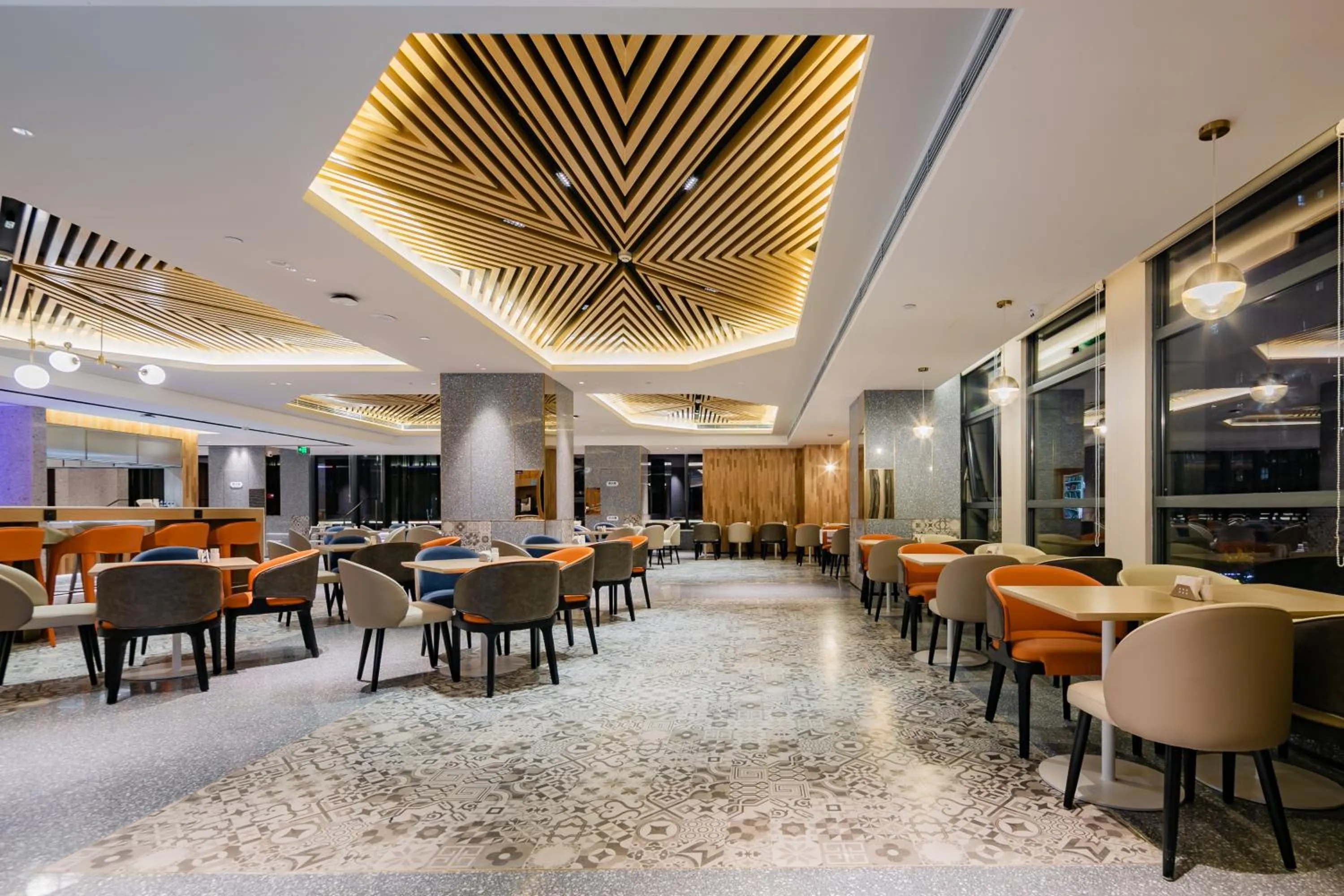 Restaurant/places to eat in Holiday Inn Express Xi'an High Tech Zone North by IHG