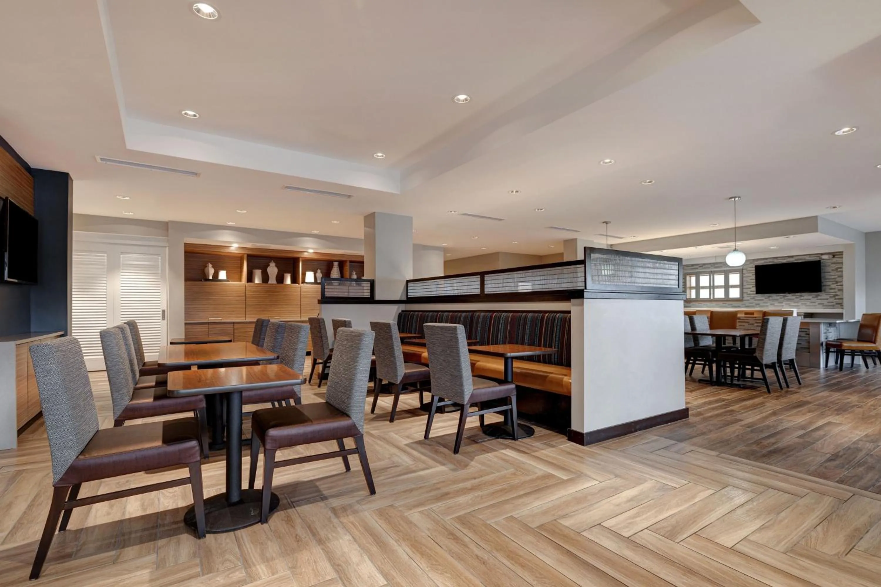 Breakfast in TownePlace Suites by Marriott Monroe