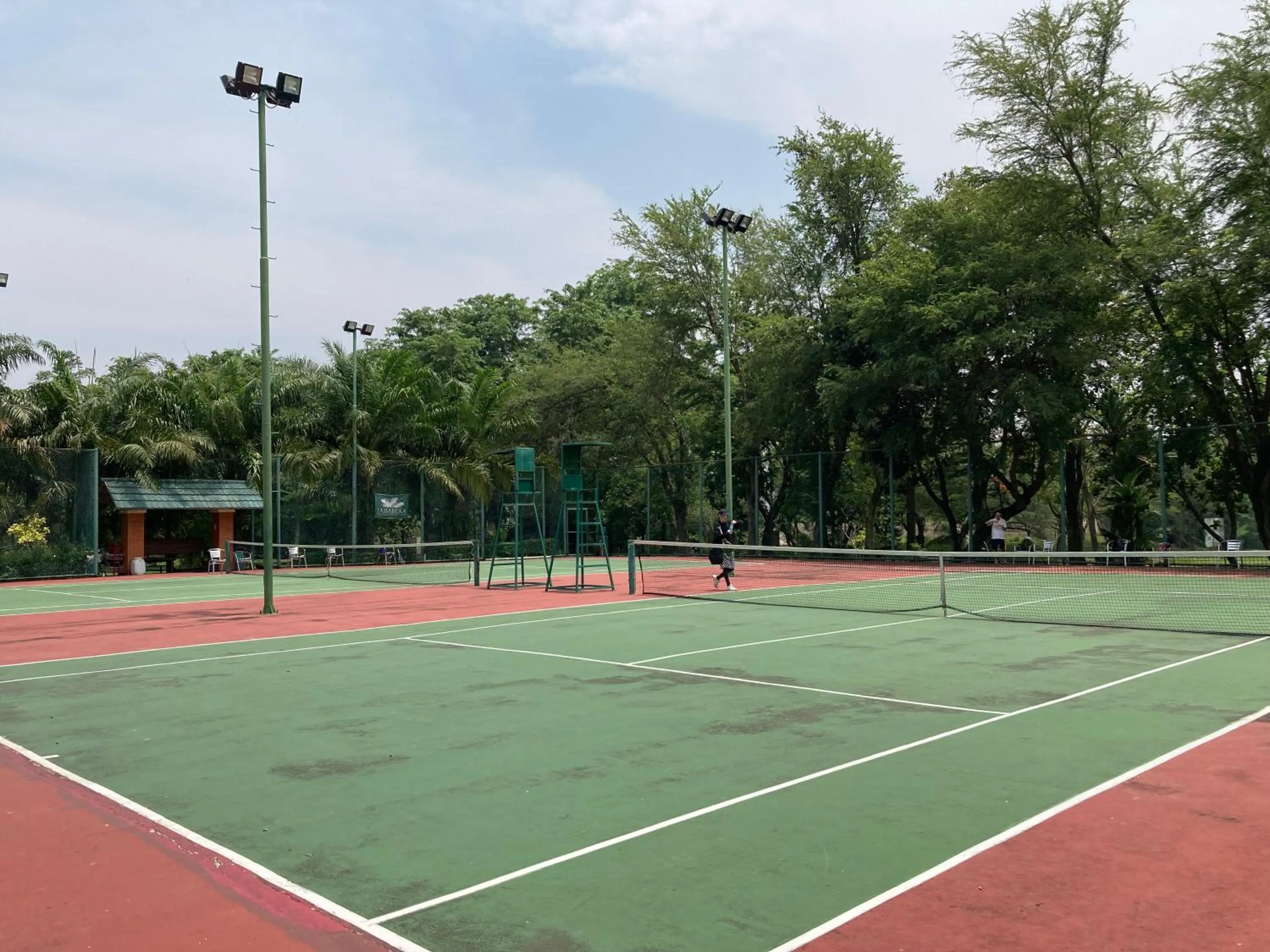 Tennis court in Kawana Golf Residence
