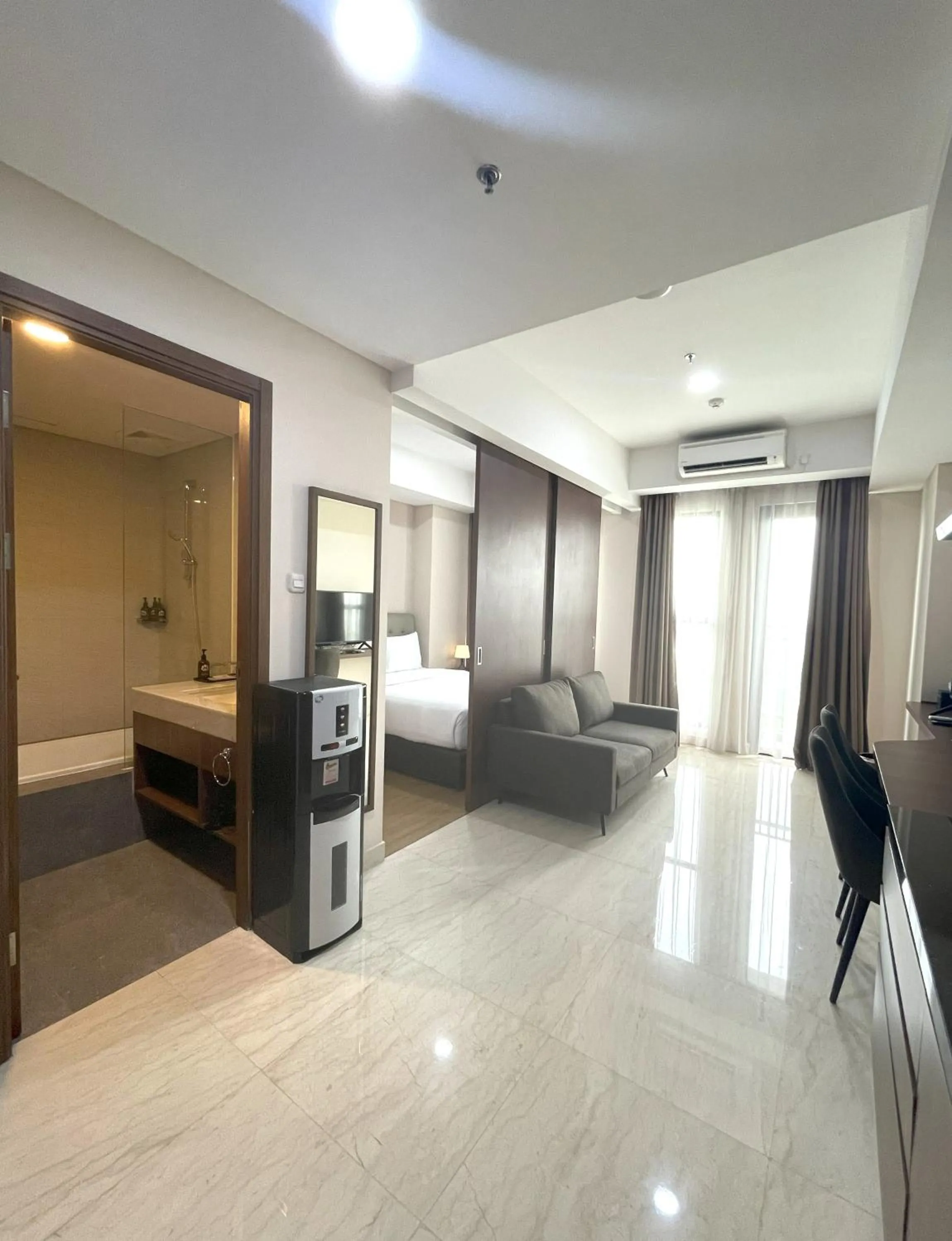 Living room, Bed in Kawana Golf Residence