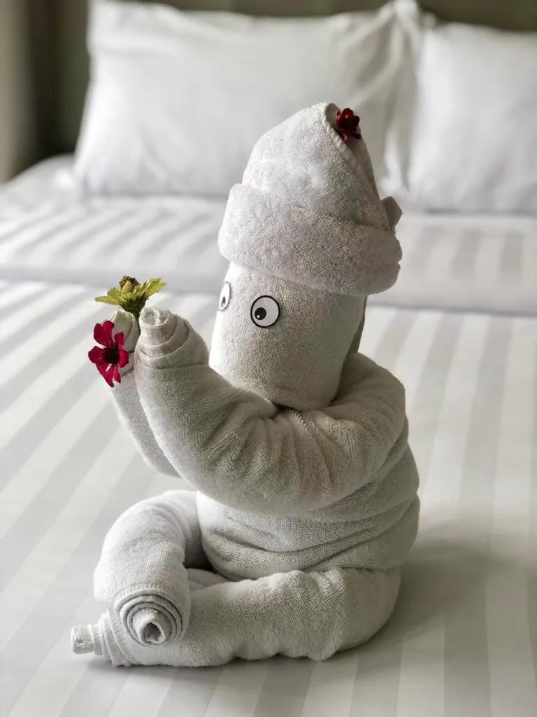 Bedroom, Bed in Kawana Golf Residence