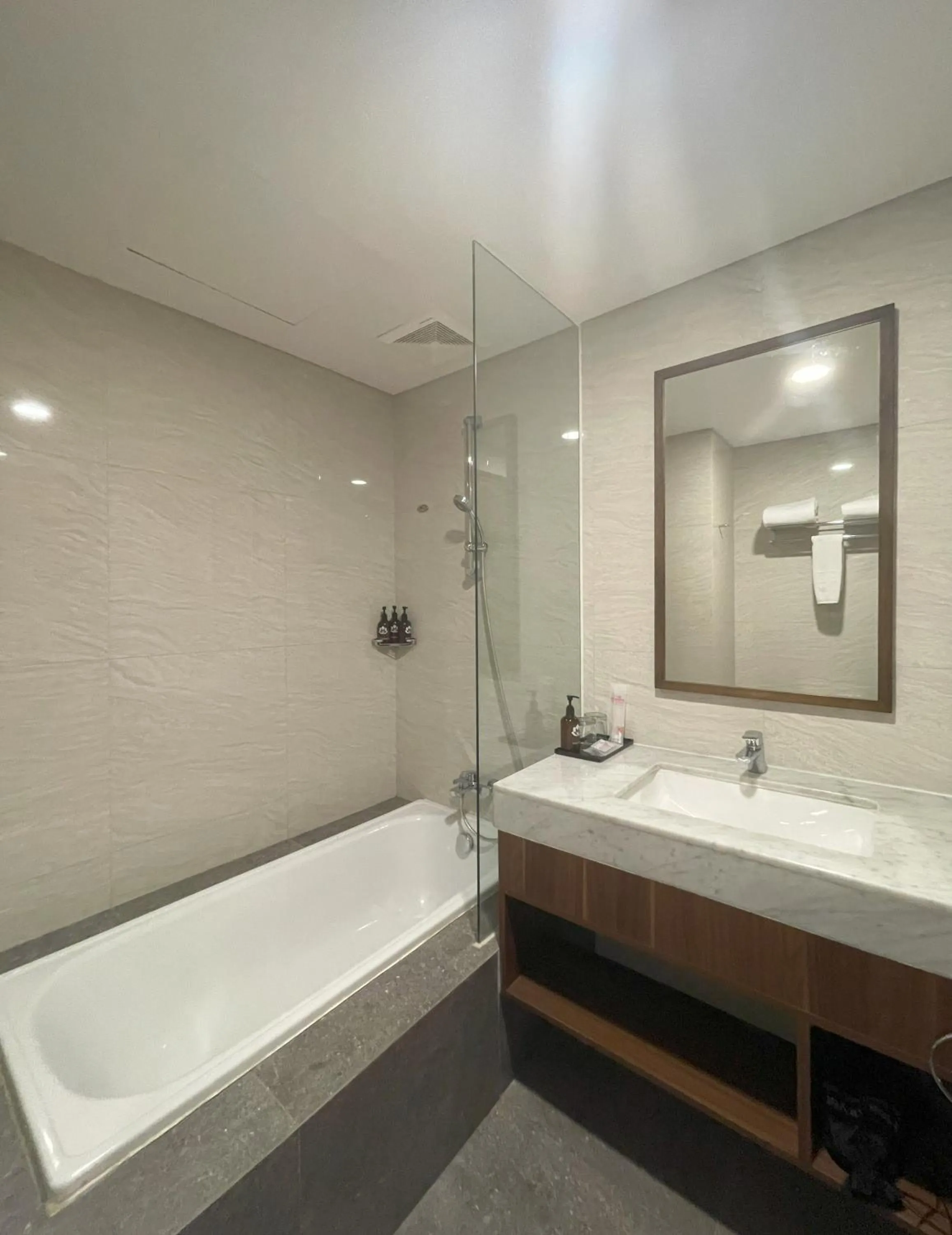 Shower in Kawana Golf Residence