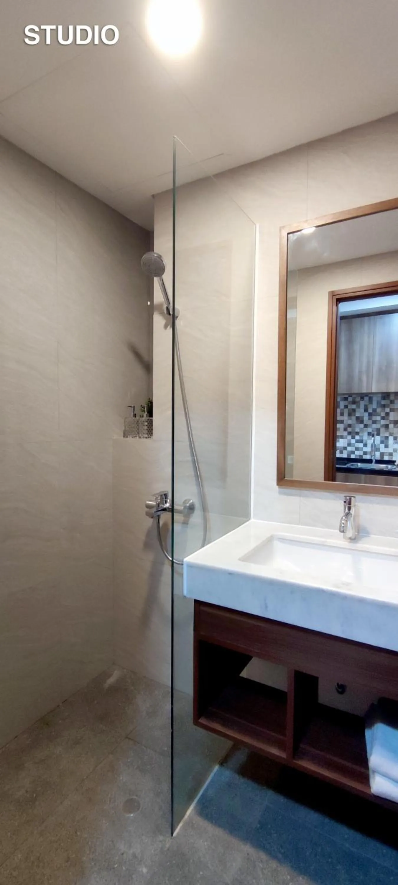 Shower in Kawana Golf Residence