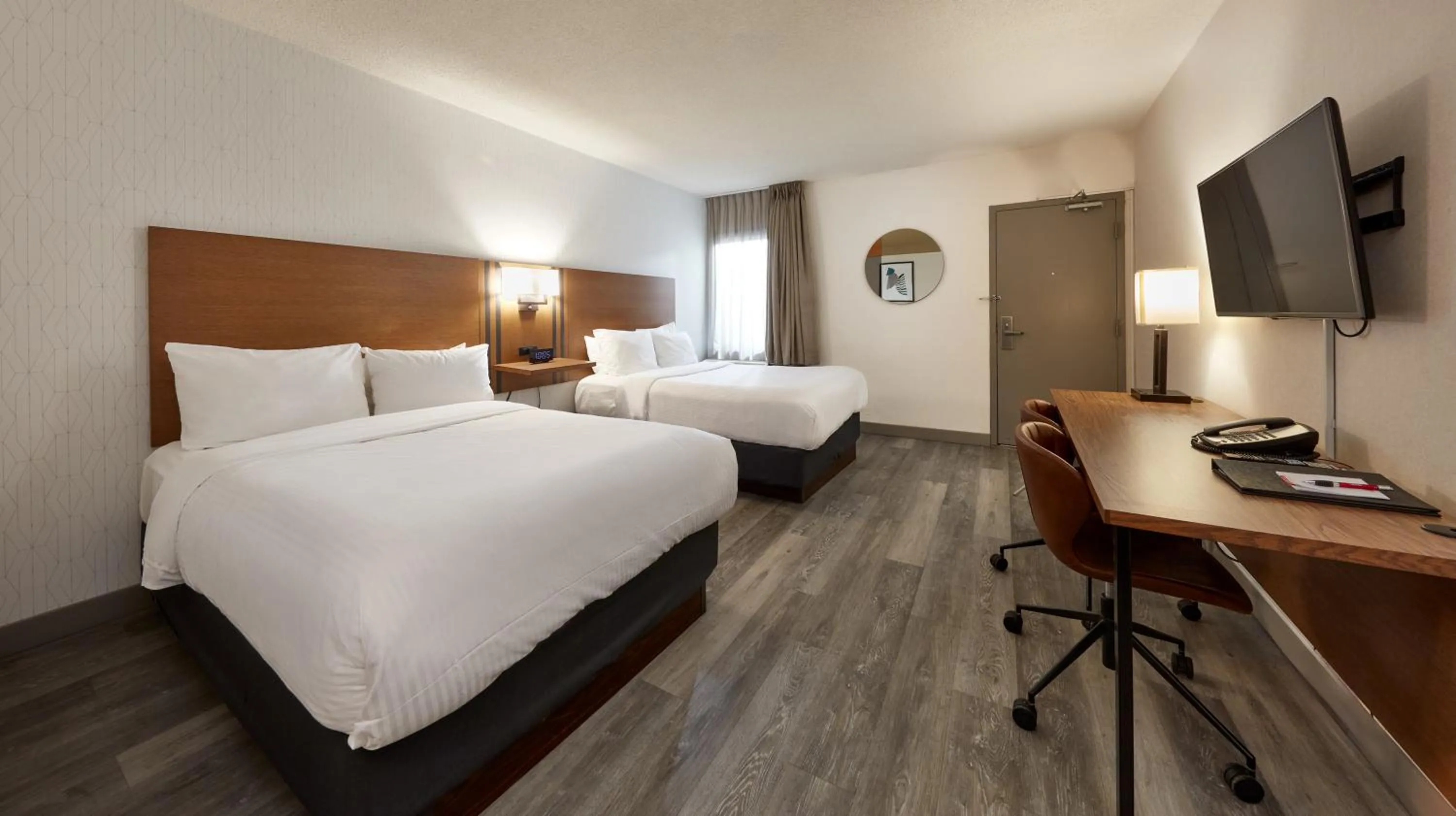 Photo of the whole room, Bed in Canadas Best Value Inn Toronto