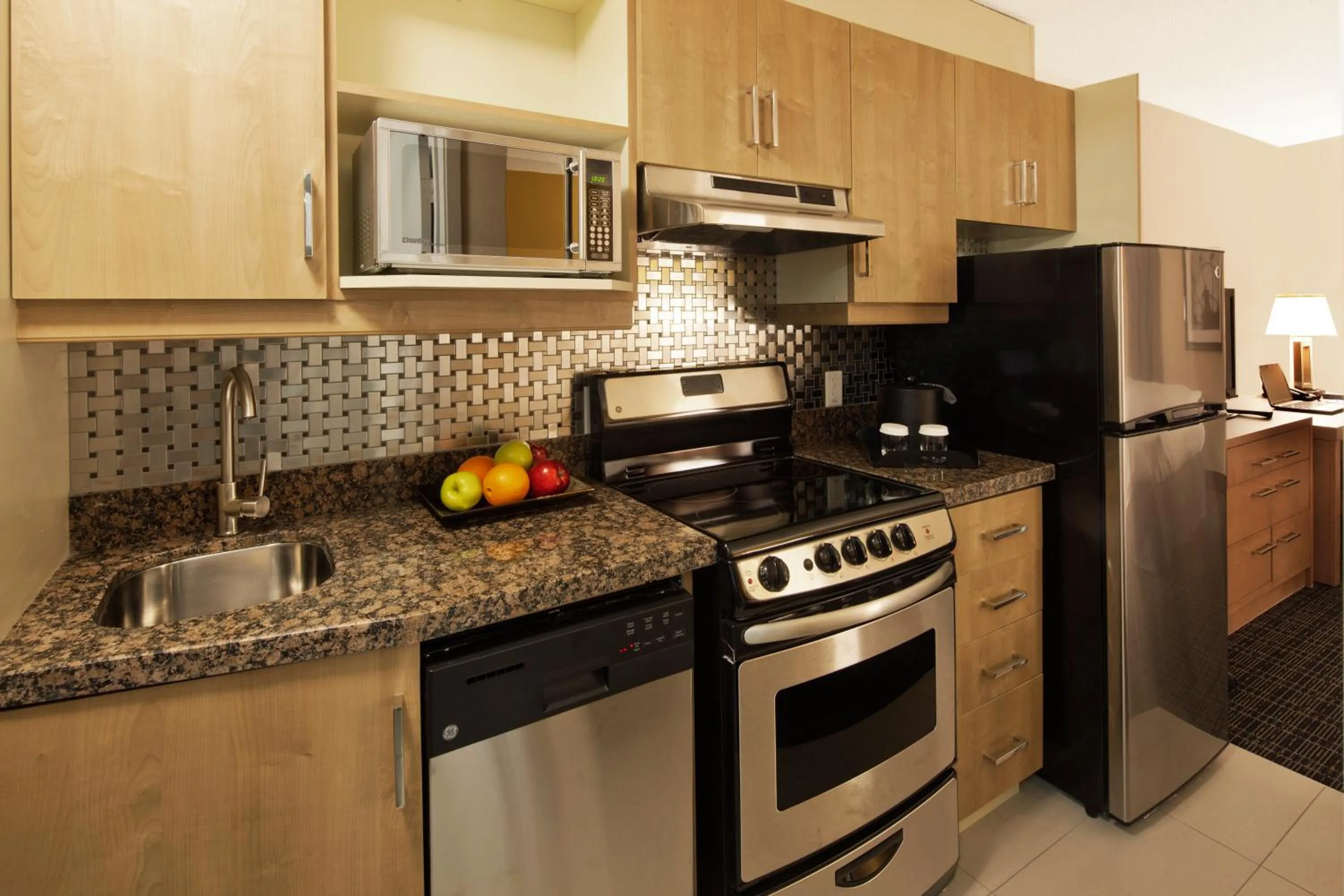 Kitchen or kitchenette in Canadas Best Value Inn Toronto