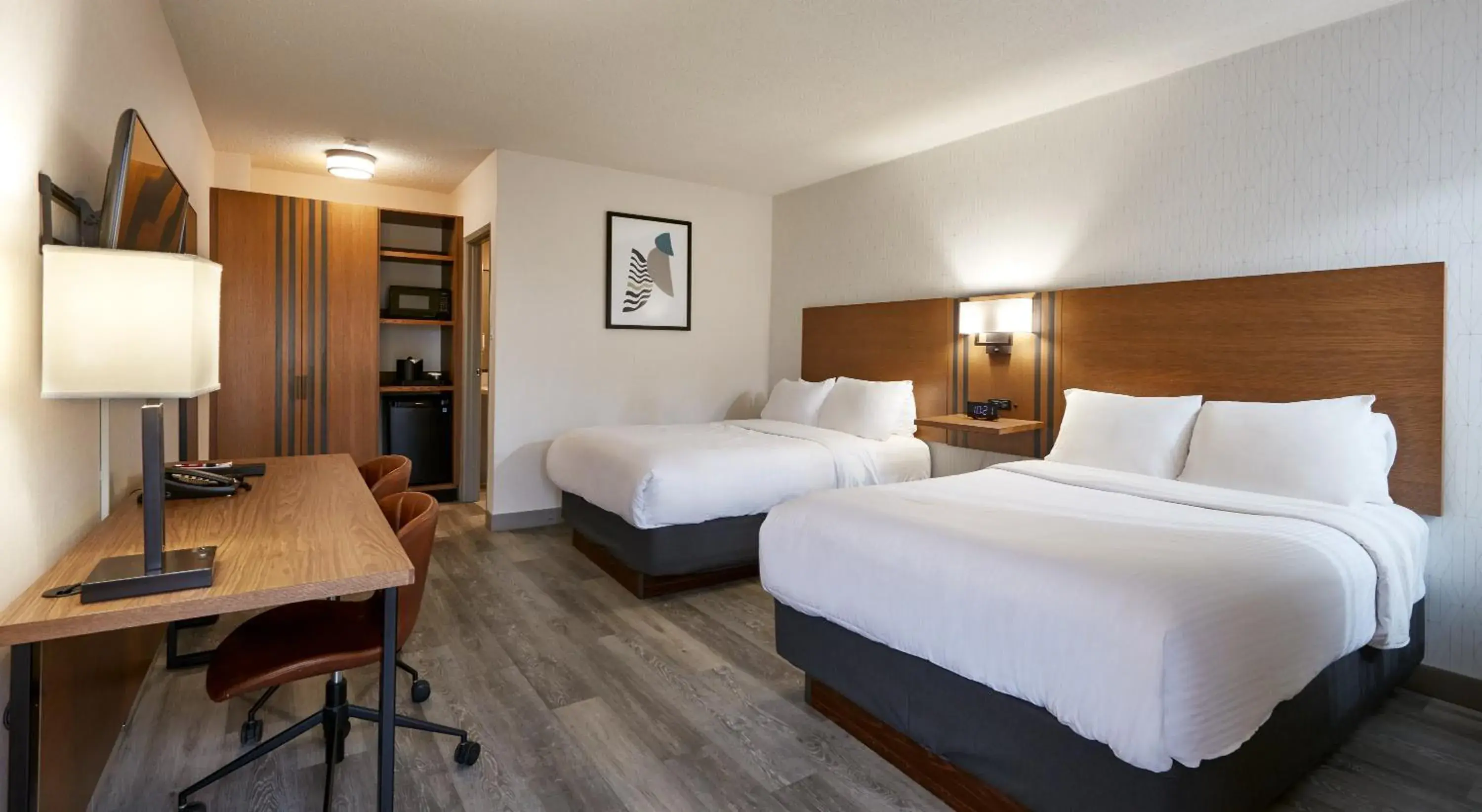 Double Room with Two Double Beds - Non Smoking in Canadas Best Value Inn Toronto Double Room with Two Double Beds - Non Smoking in Canadas Best Value Inn Toronto