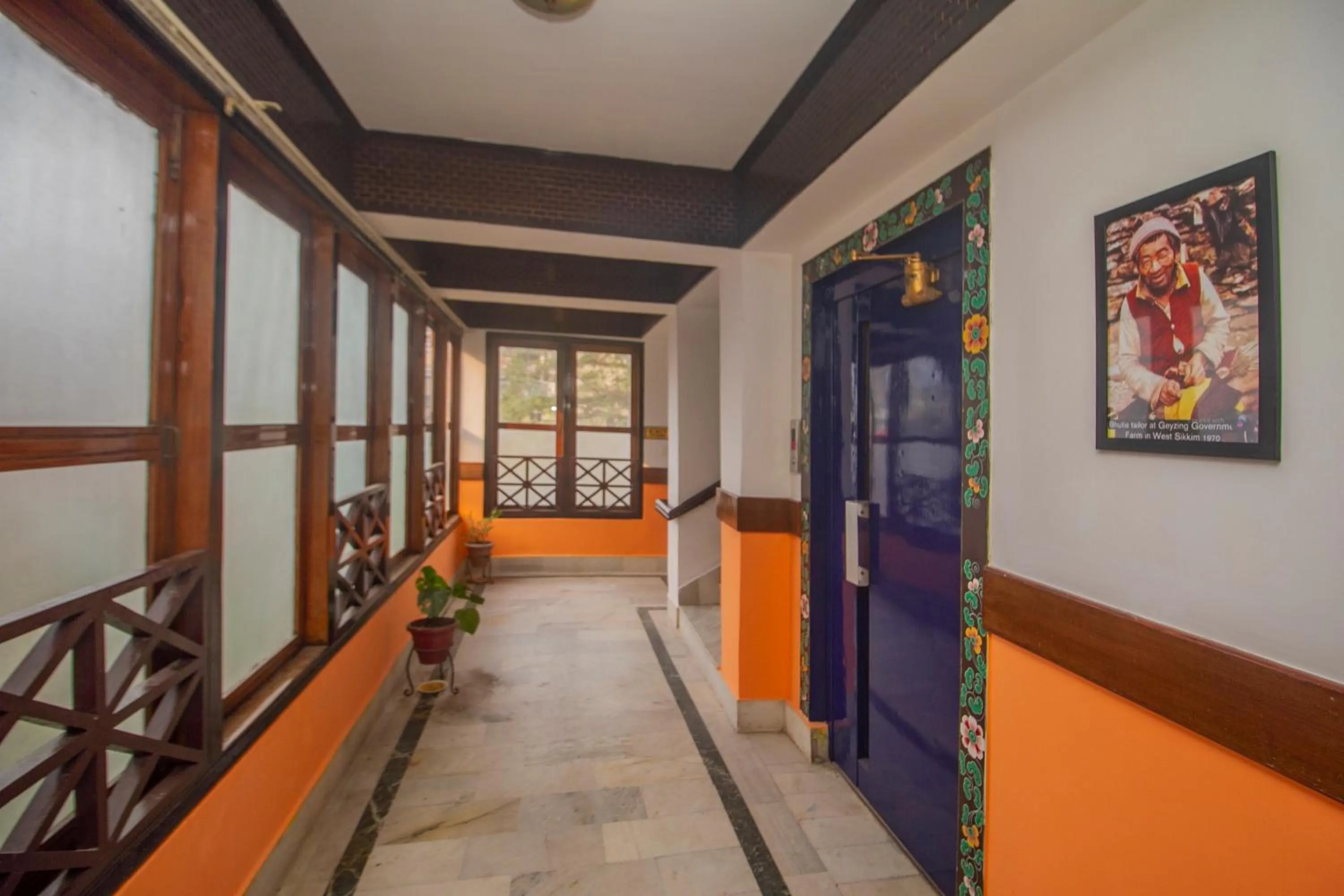 elevator in Central Hill Resort The Mall Road