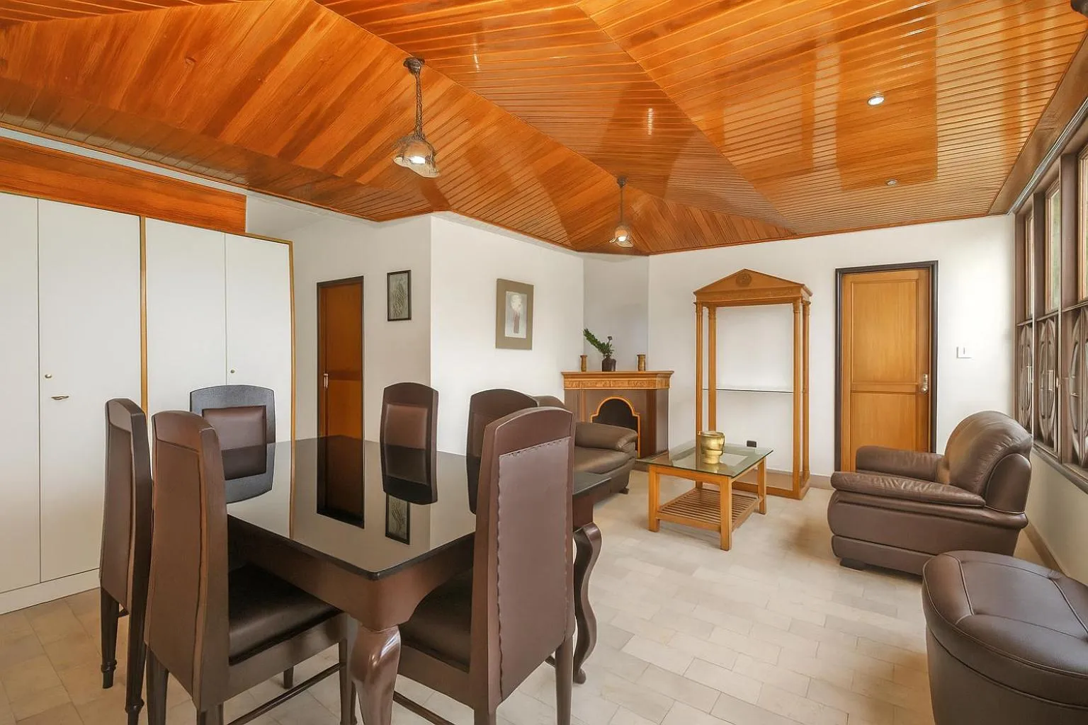 Central Hill Resort The Mall Road