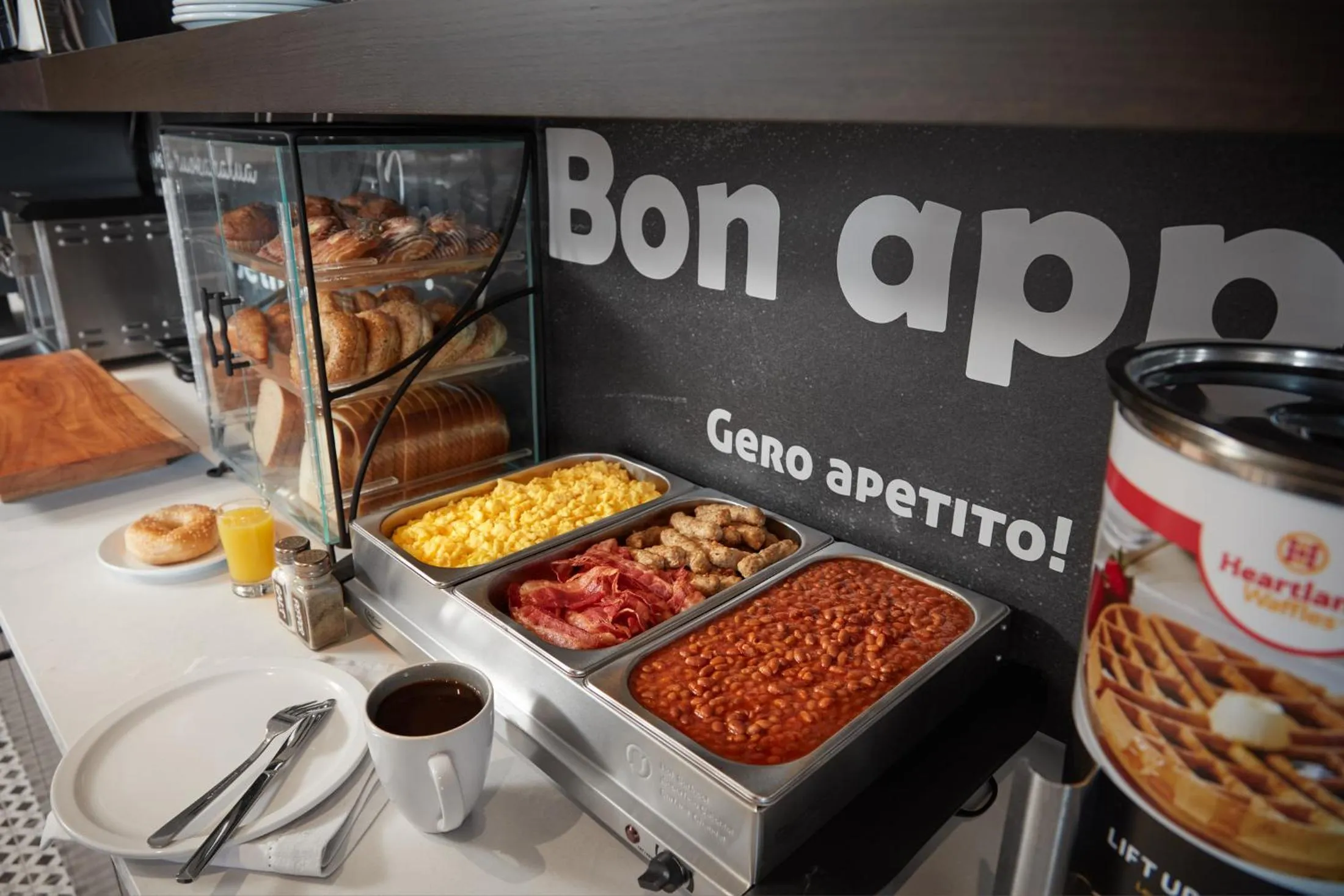 Buffet breakfast in Stay Inn Hotel Toronto