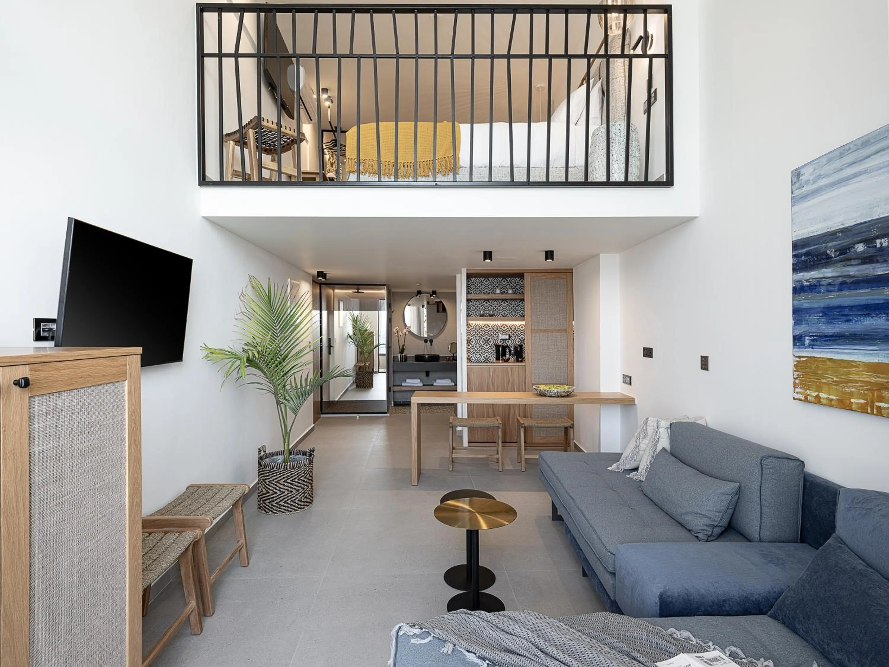 Coffee/tea facilities in Calla Luxury Seafront Suites