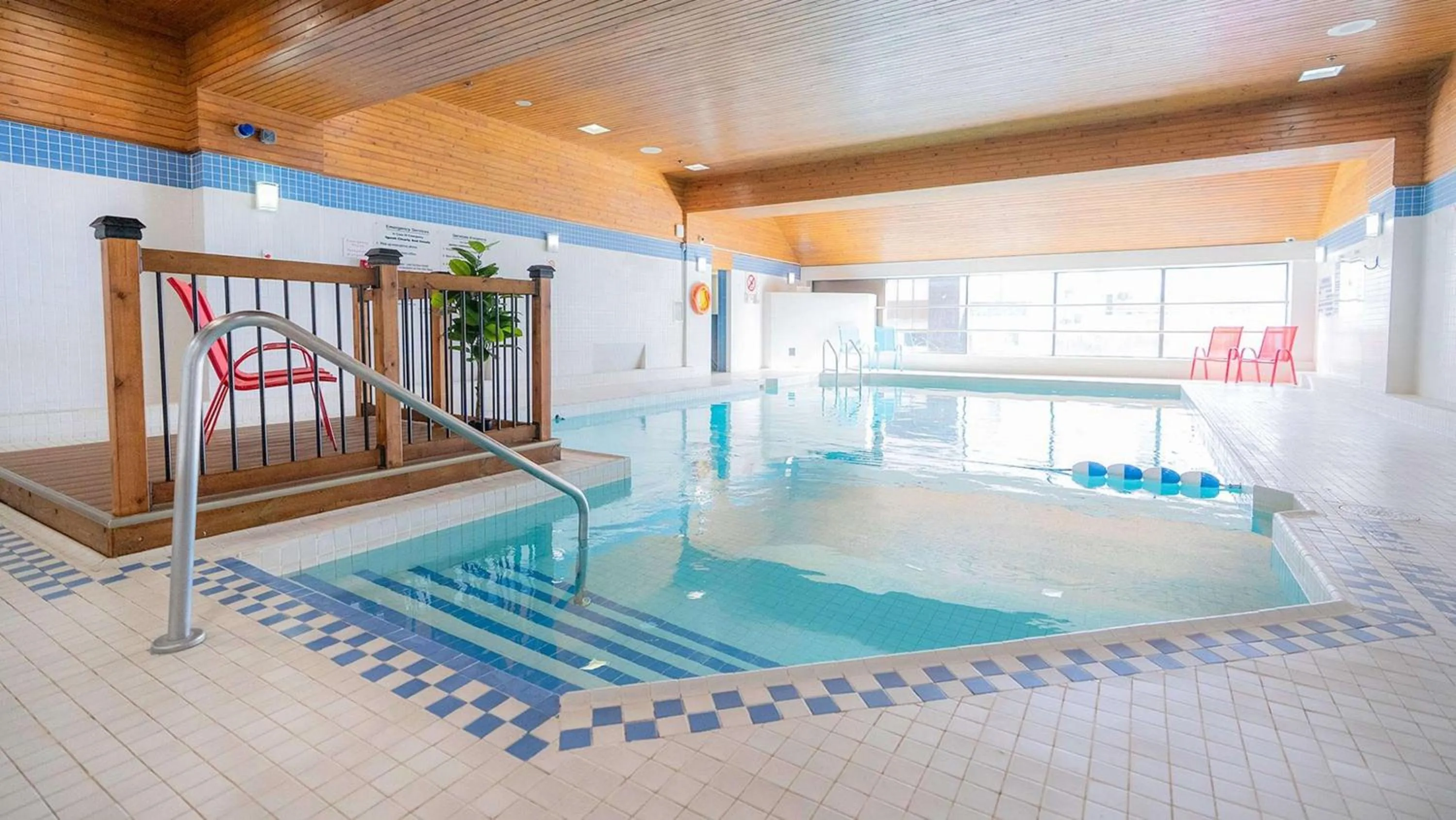 Pool view in Novotel Ottawa City Centre Hotel