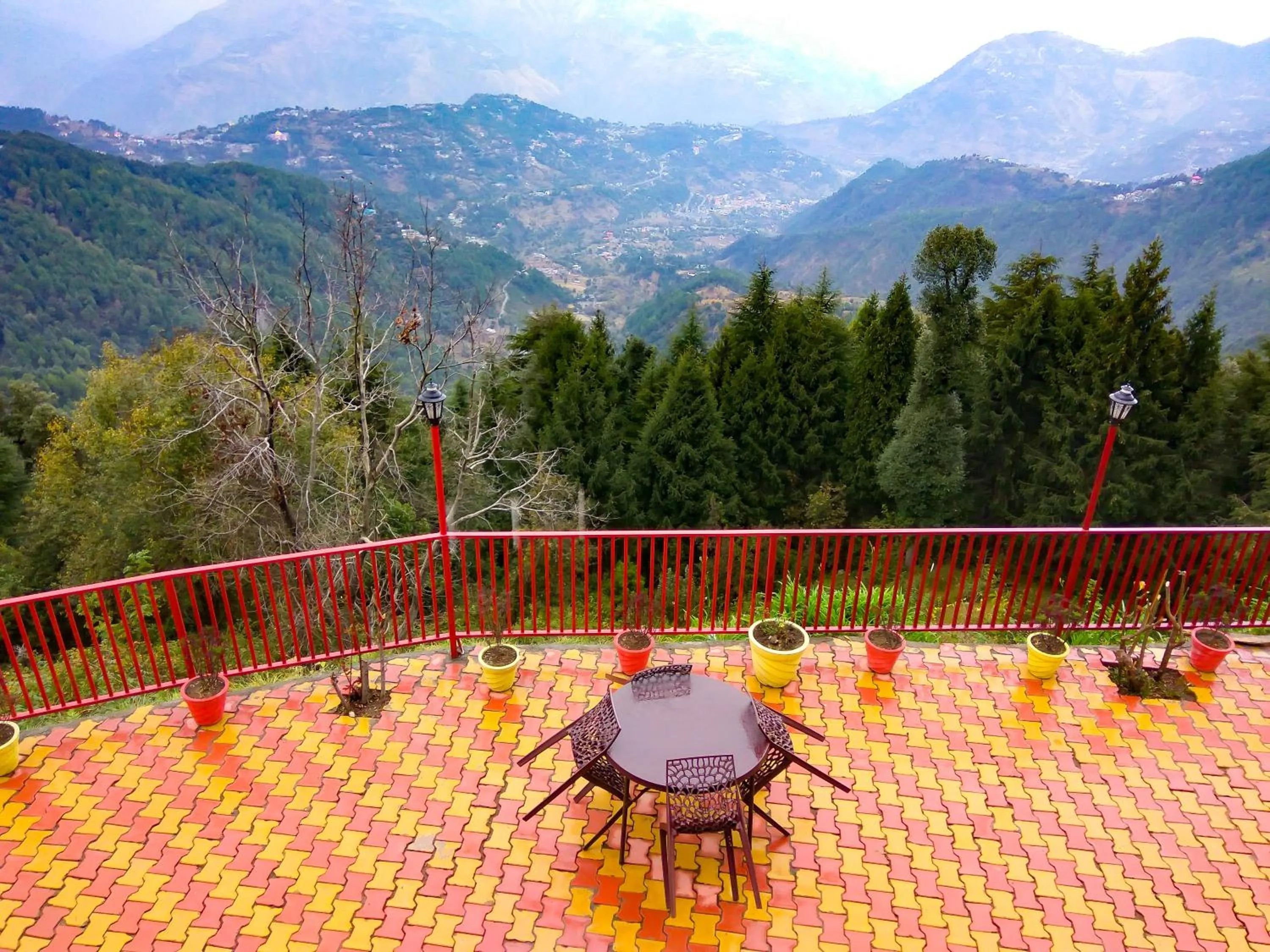 Hotel Himdhara, Near Mall Road Dalhousie