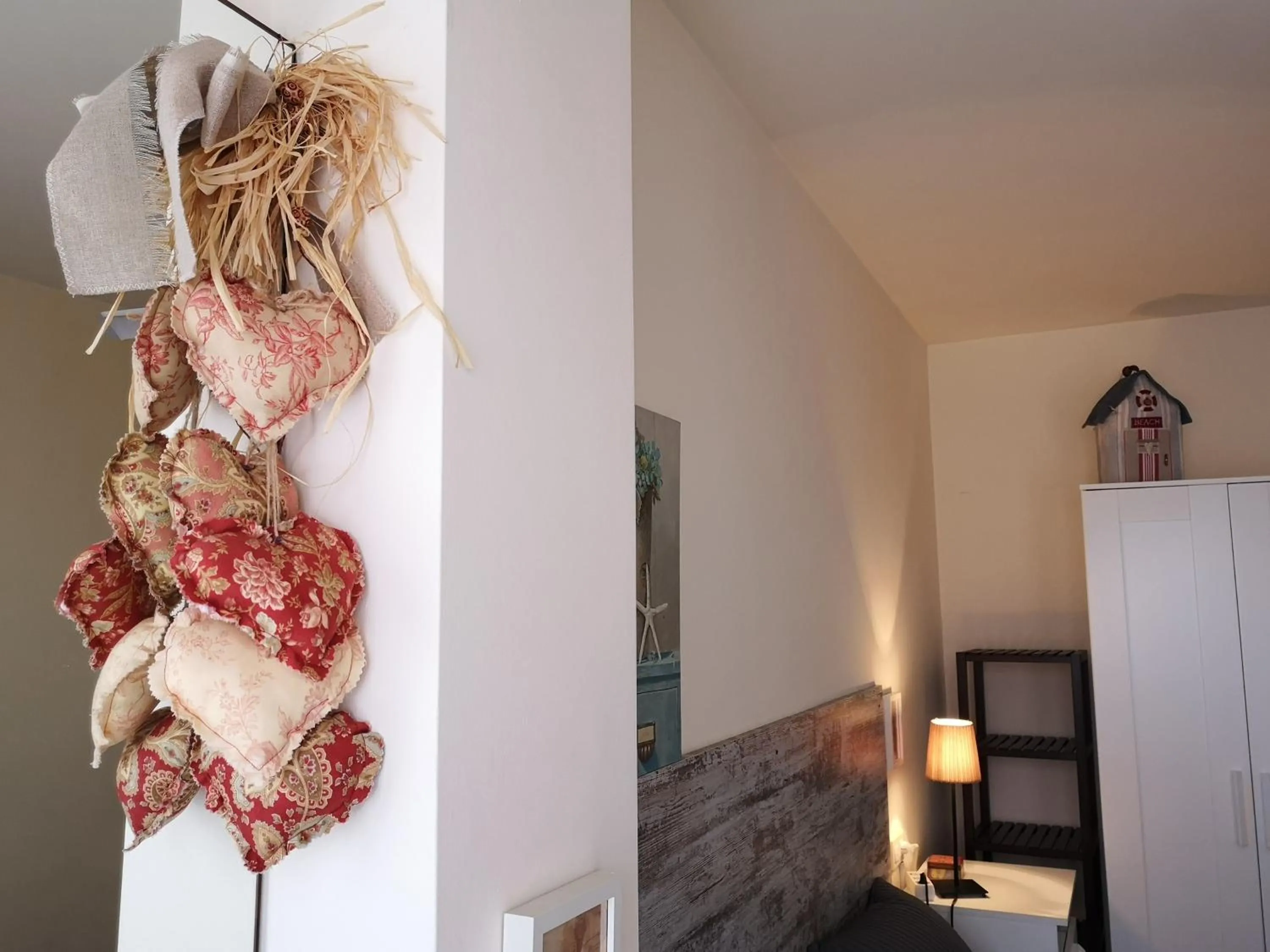 Decorative detail in LLOGUER30 Apartamento Lotus, piscina y parquing