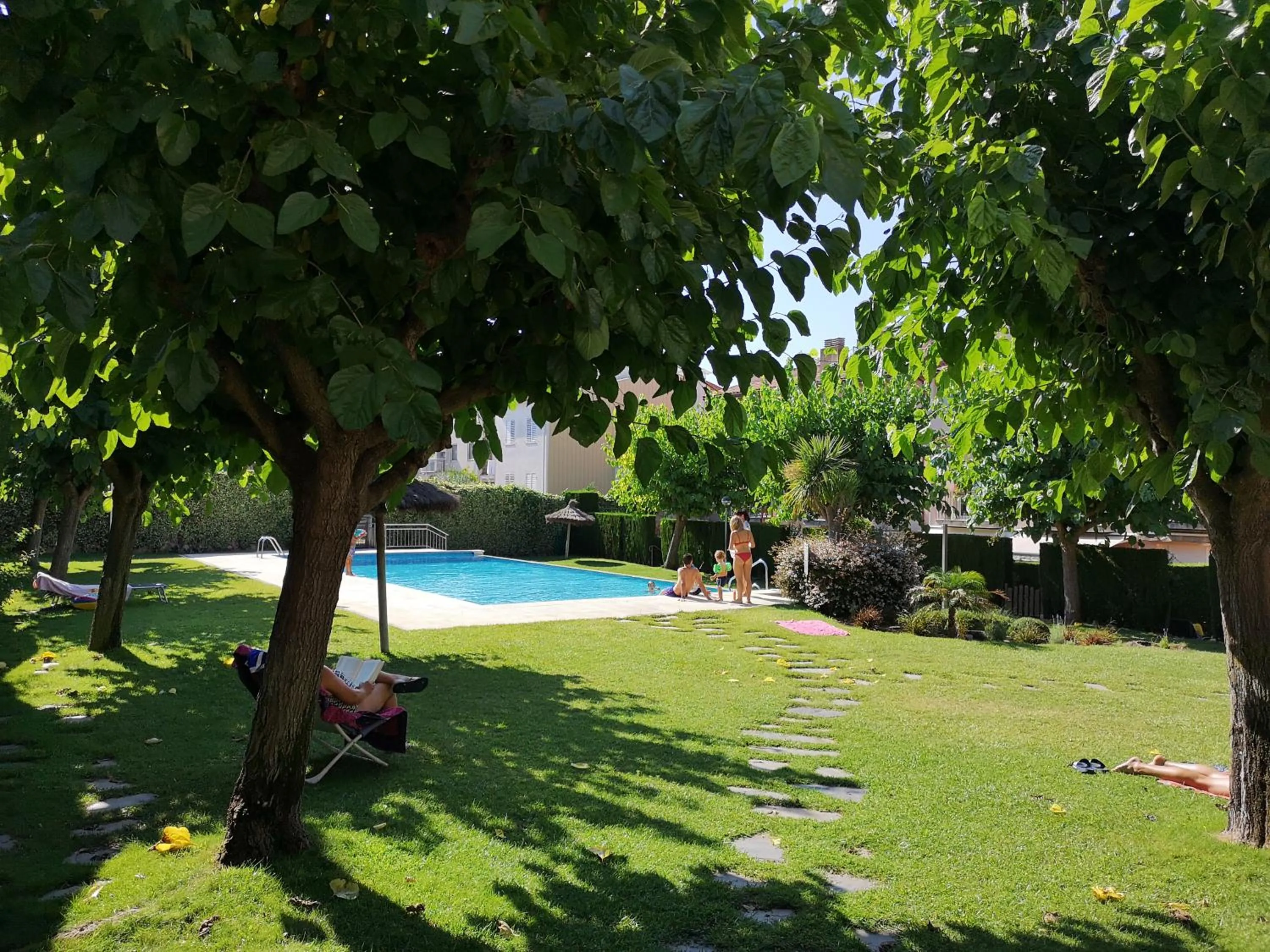 LLOGUER30 Apartamento Lotus, piscina y parquing