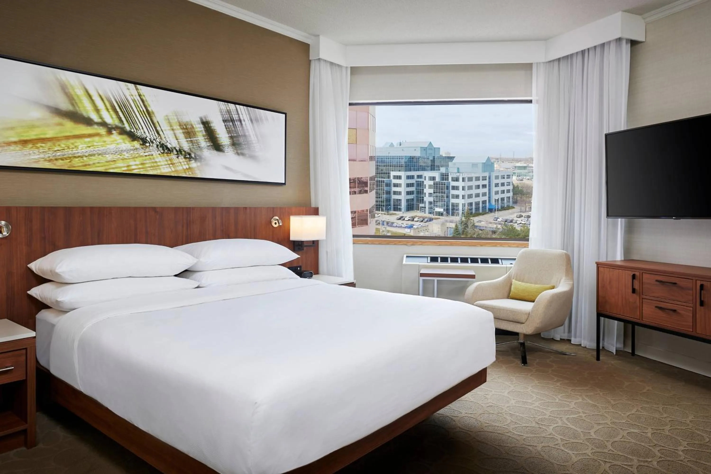 Bedroom, Bed in Delta Hotels by Marriott Toronto Mississauga