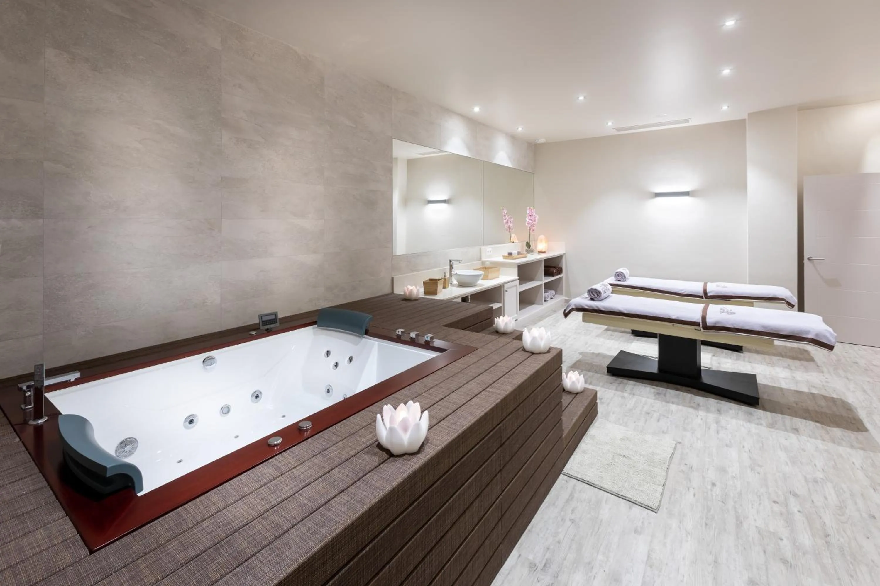 Spa and wellness centre/facilities, Bed in Hotel RIU Garoé