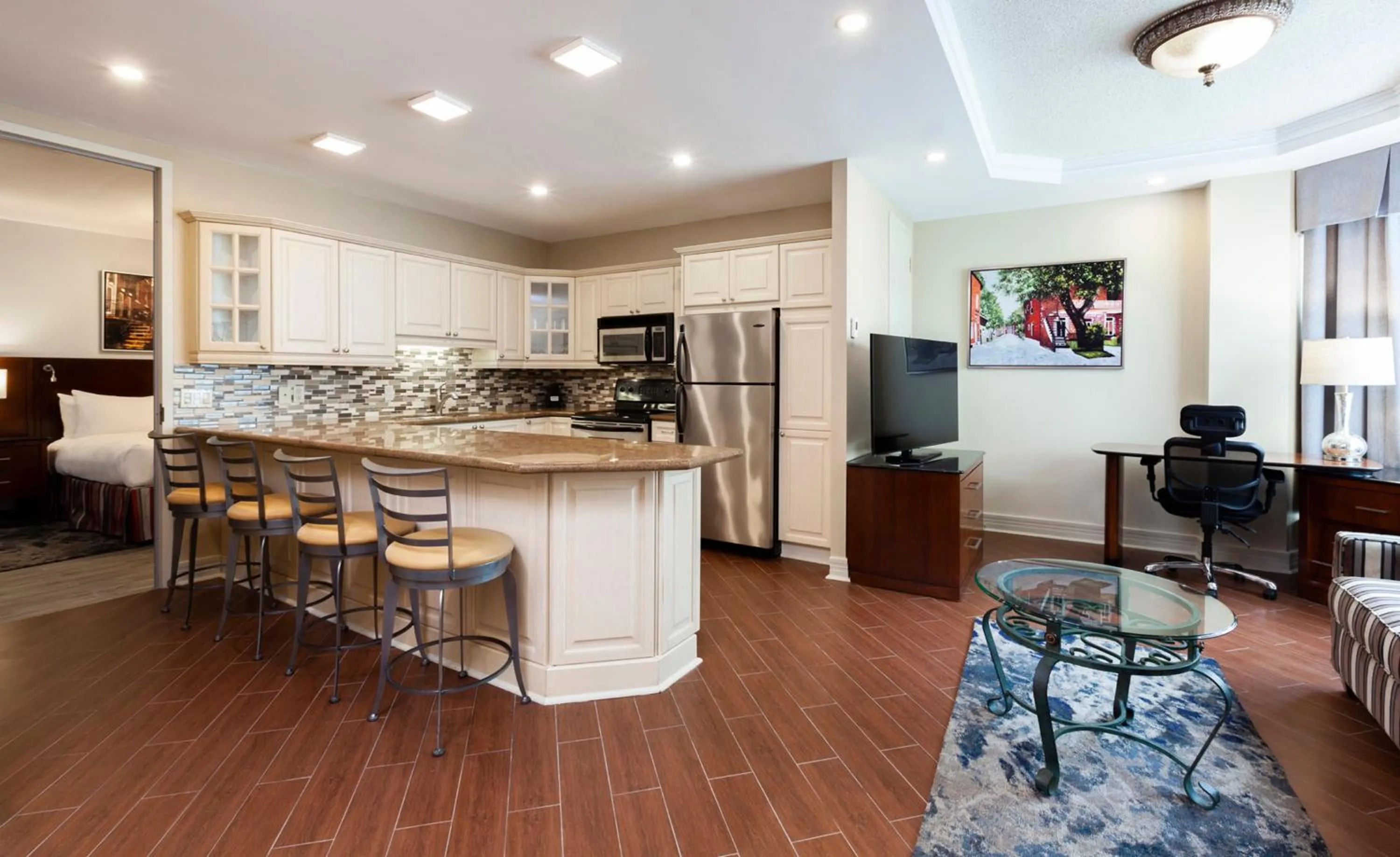 Kitchen or kitchenette in Le Nouvel Hotel