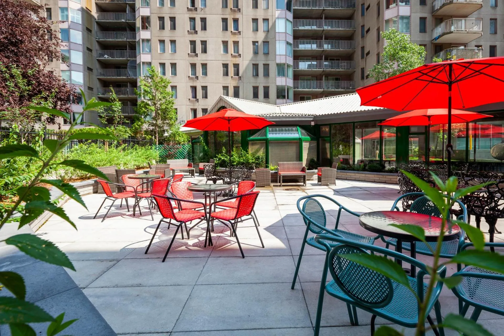 Balcony/Terrace in Le Nouvel Hotel
