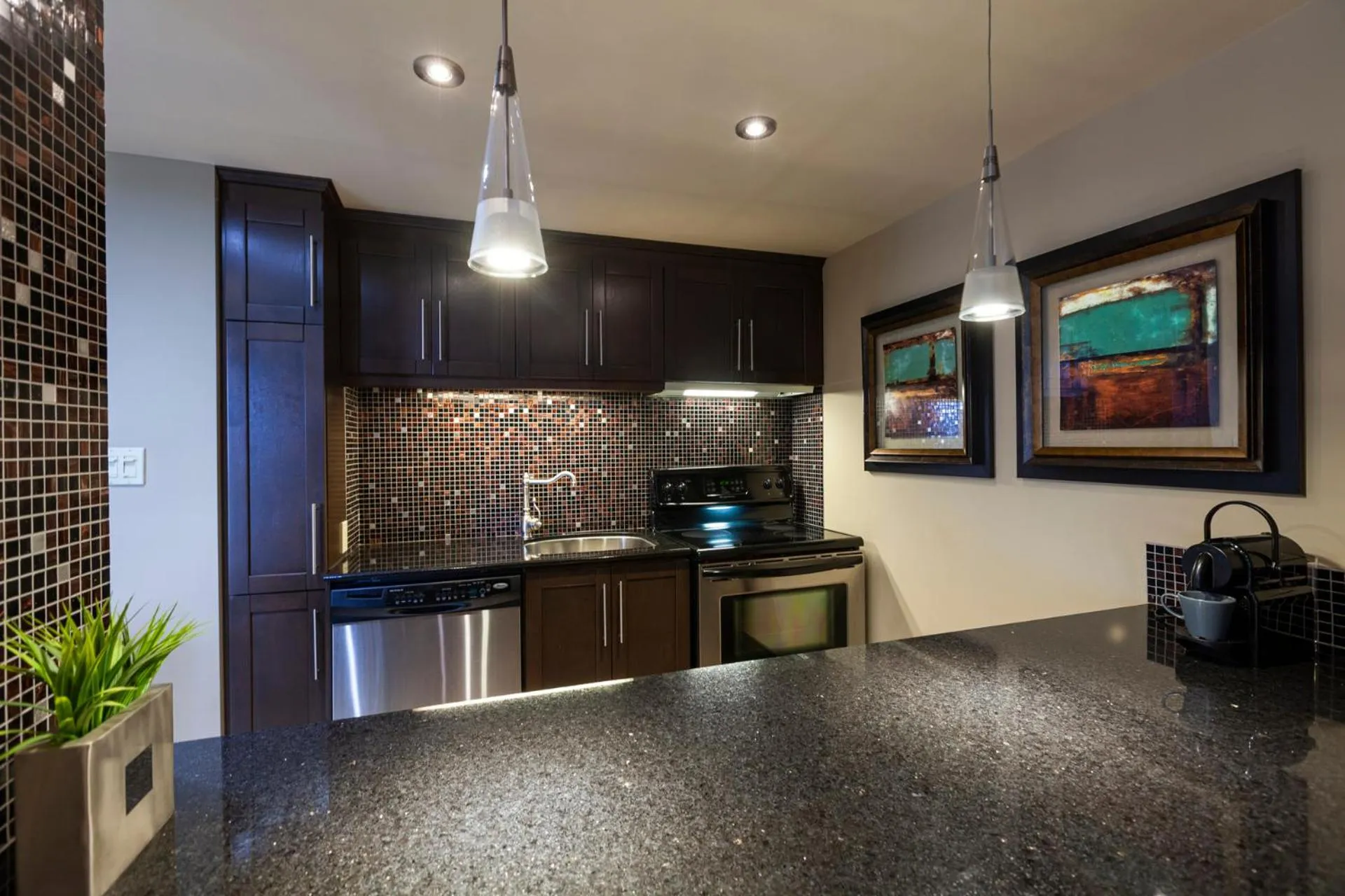 Kitchen or kitchenette in Le Nouvel Hotel