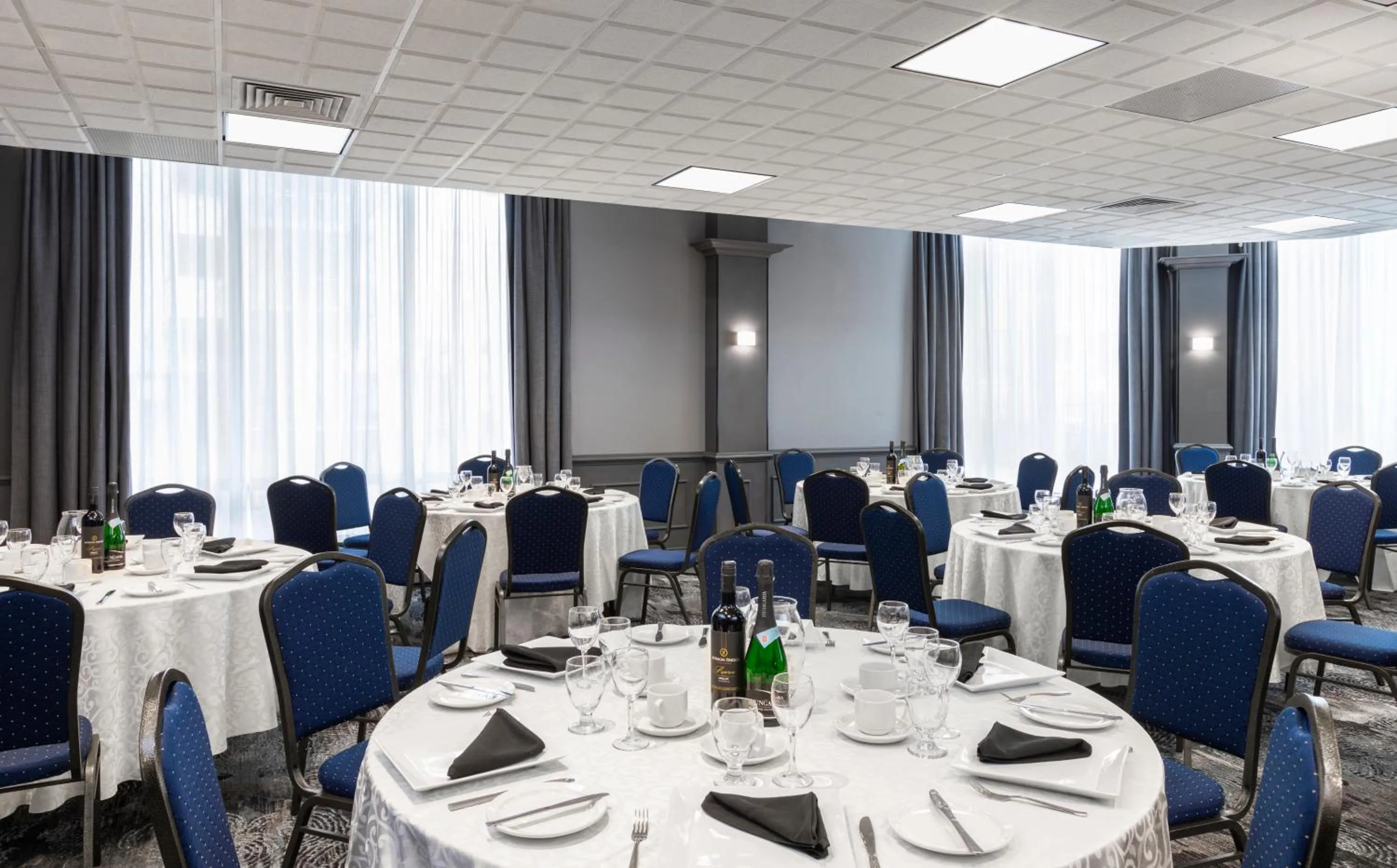 Banquet/Function facilities in Le Nouvel Hotel