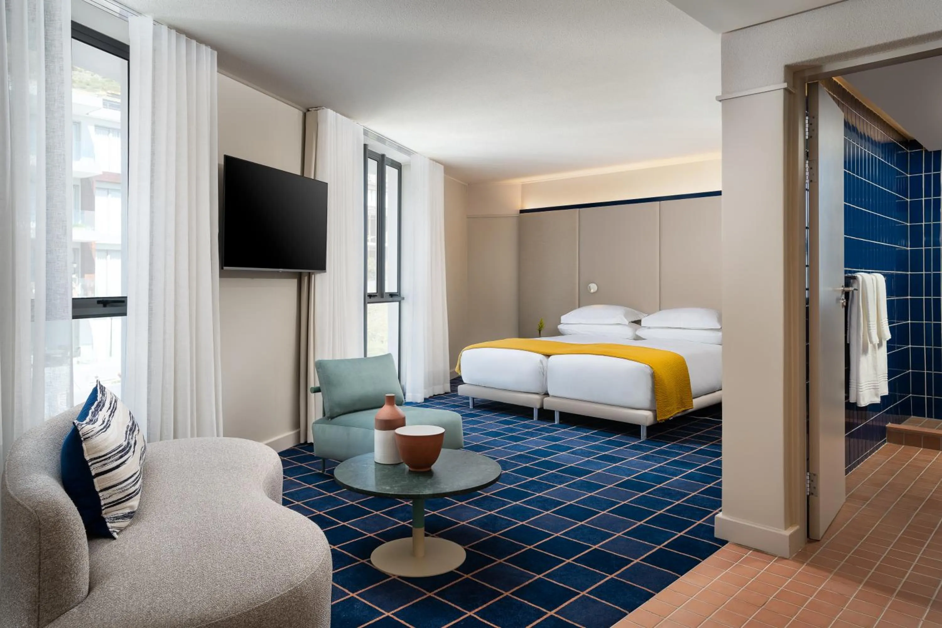 Bed in Home Suite Hotels Sea Point