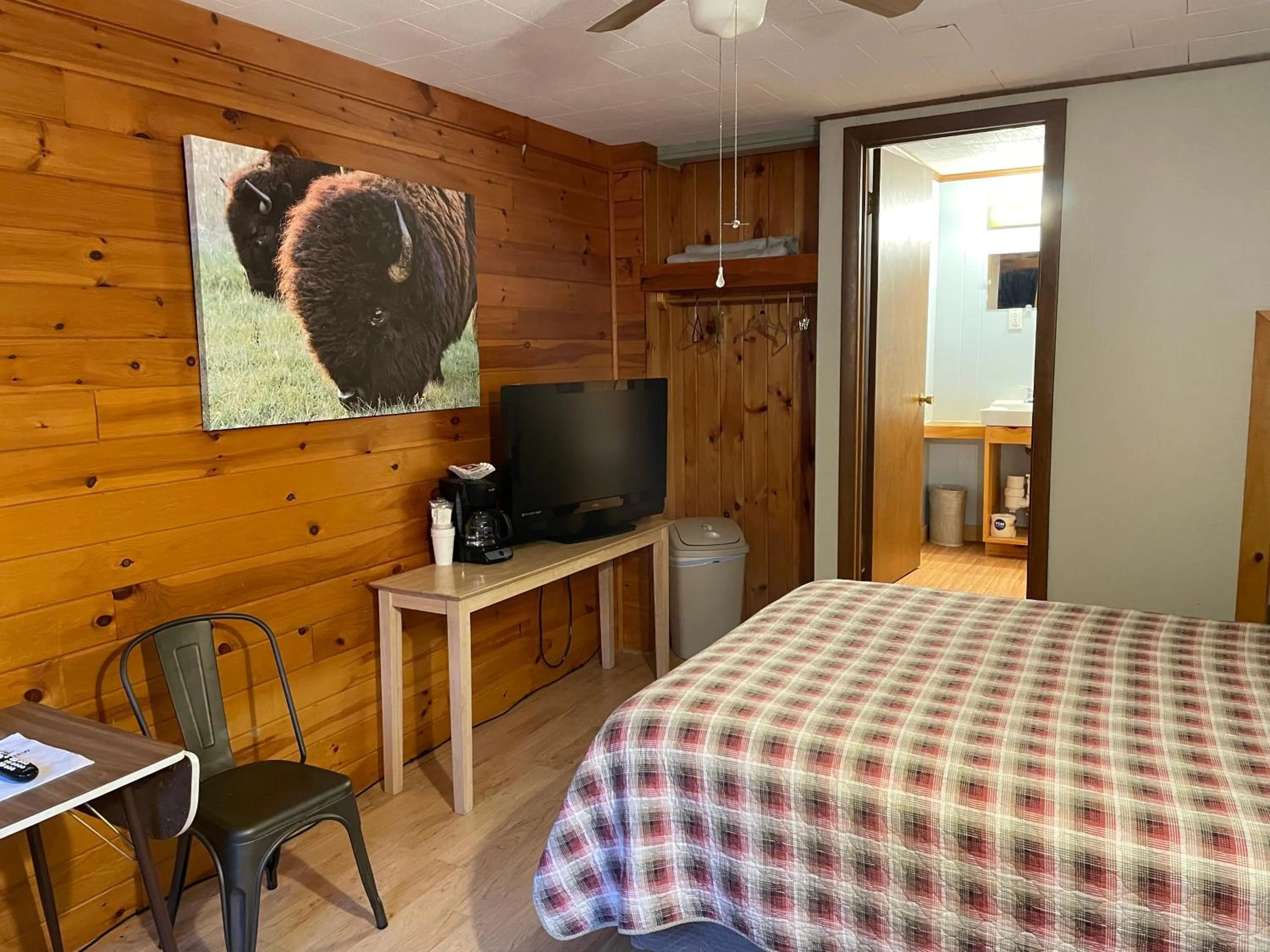 TV and multimedia in Mountain View Motel & Campground