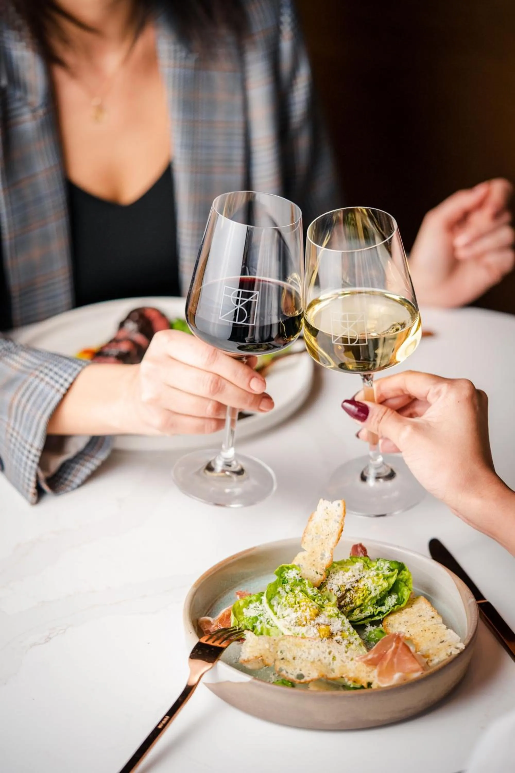 Restaurant/places to eat in Le Centre Sheraton Montreal Hotel